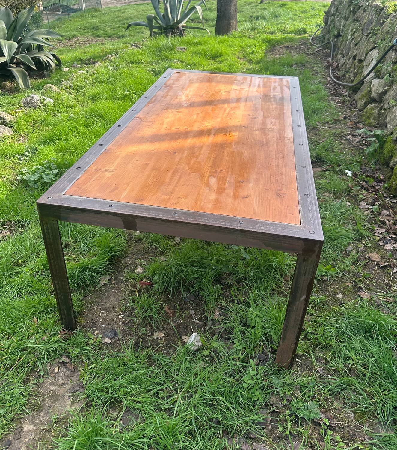 Large industrial table in wood and metal