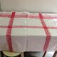 Nappe damassée rouge et blanche