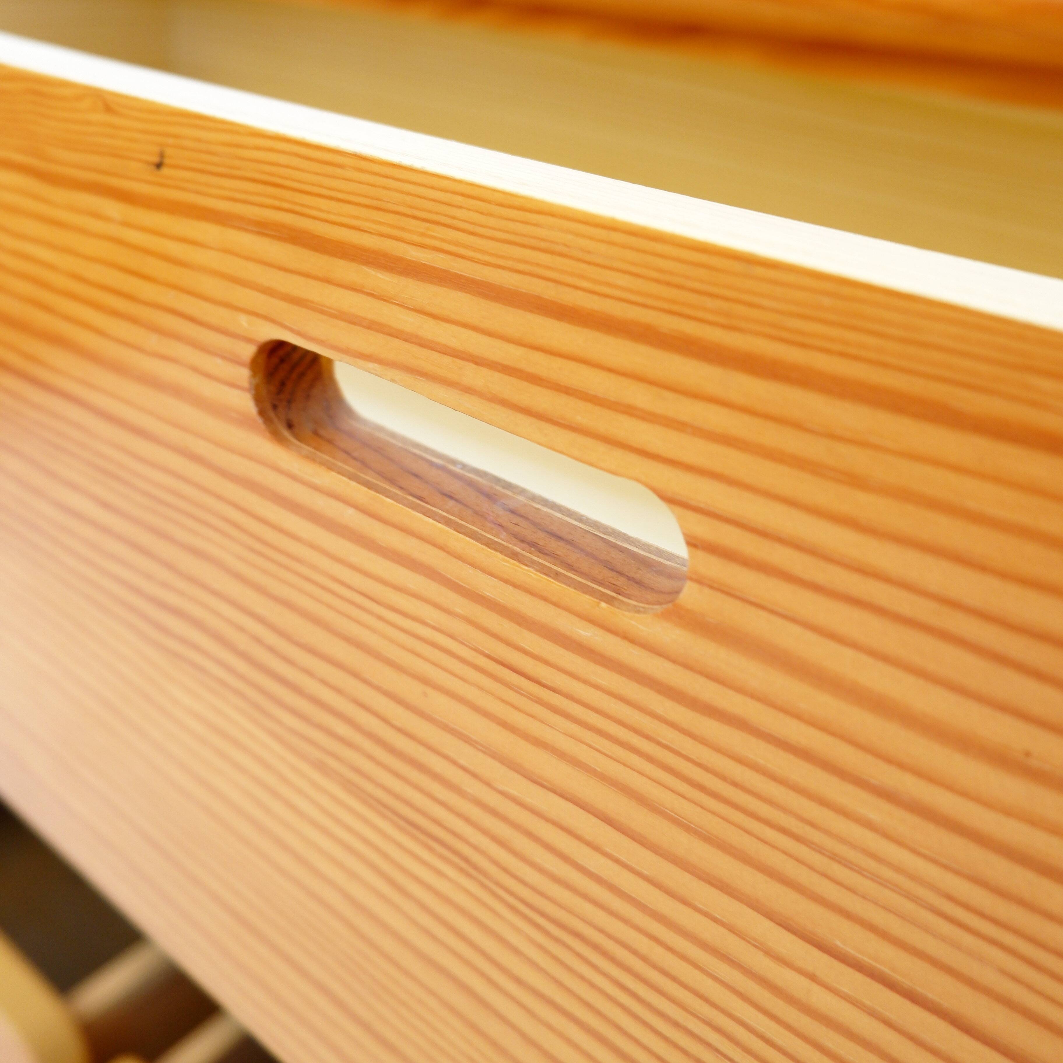 Vintage pine chest of drawers from the 1980s