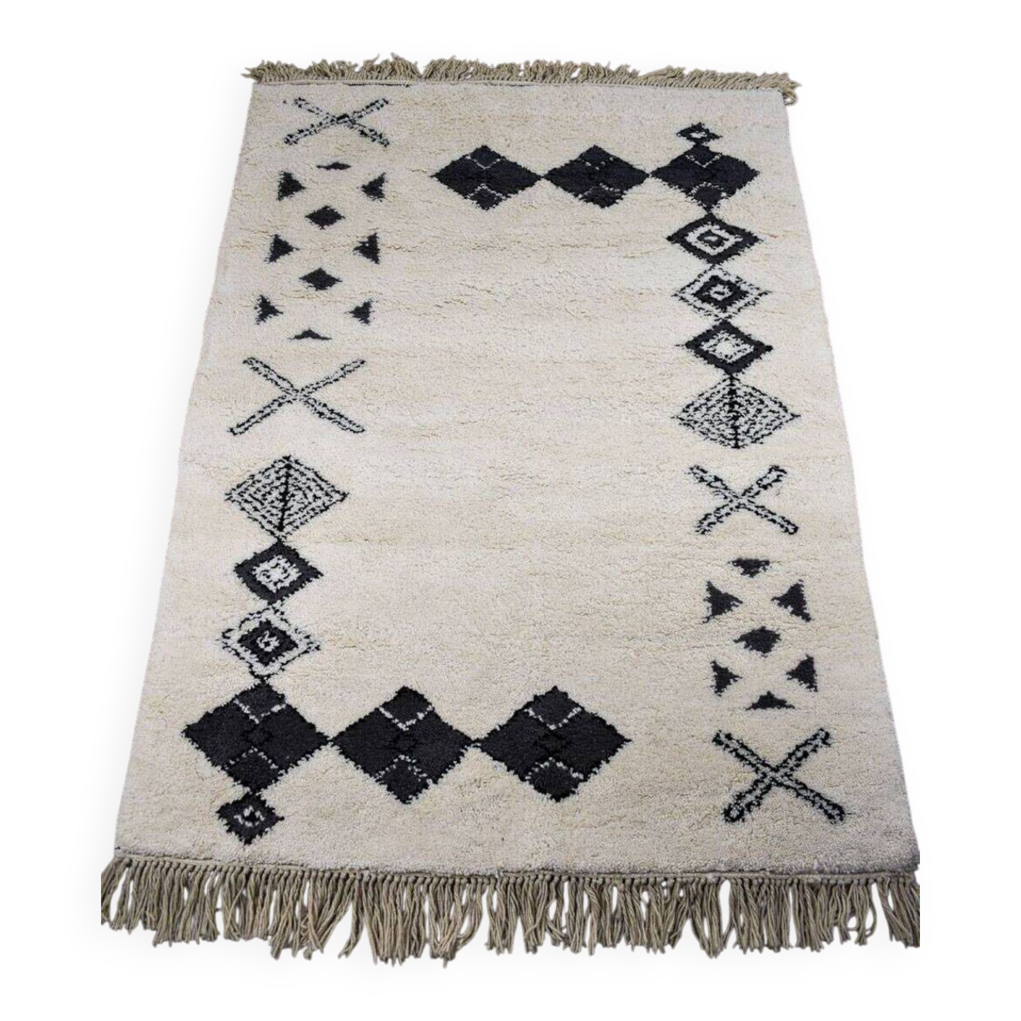 White handmade traditional wool rug 300/200cm