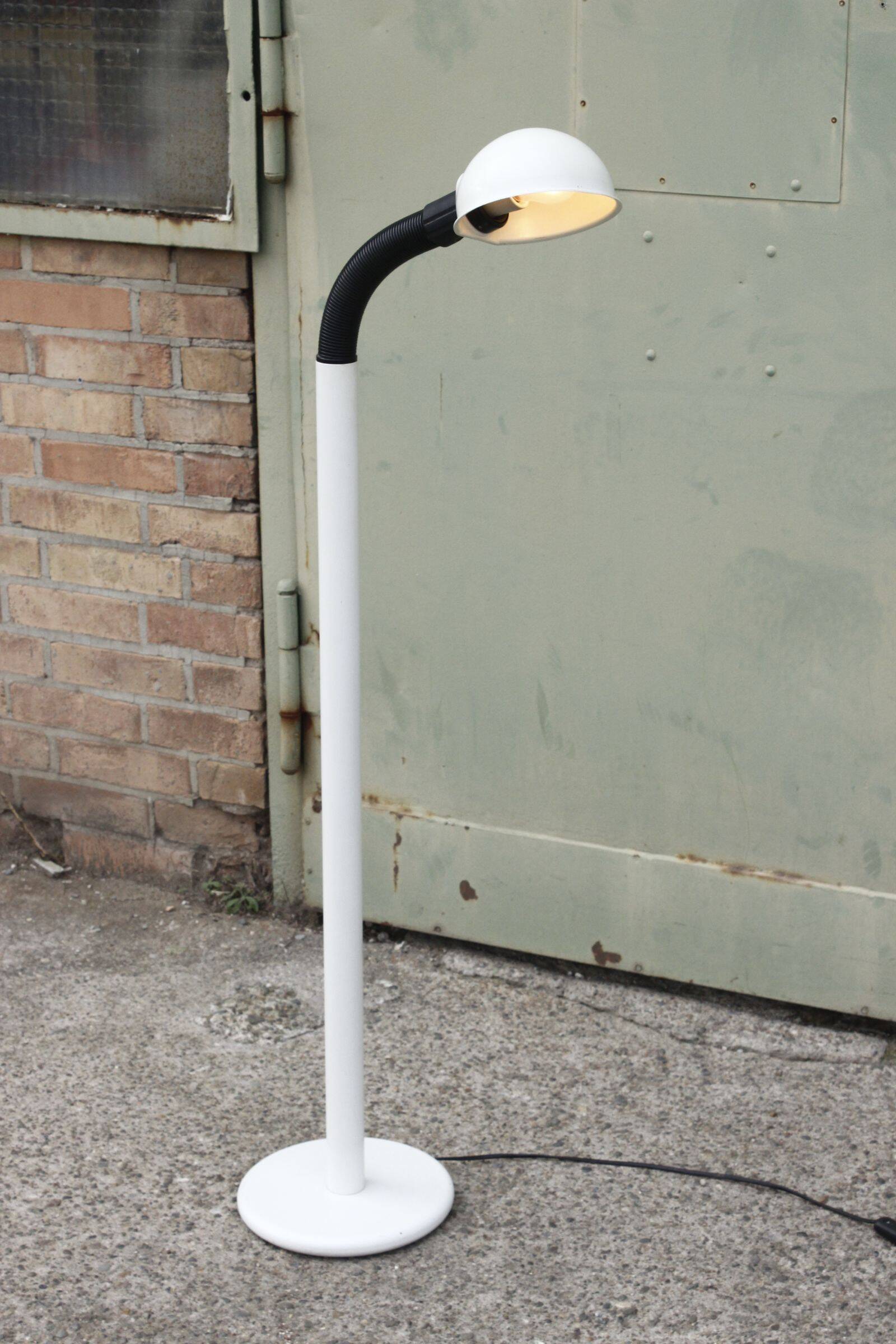 Vintage flexible reading floor lamp, Italy 1980s