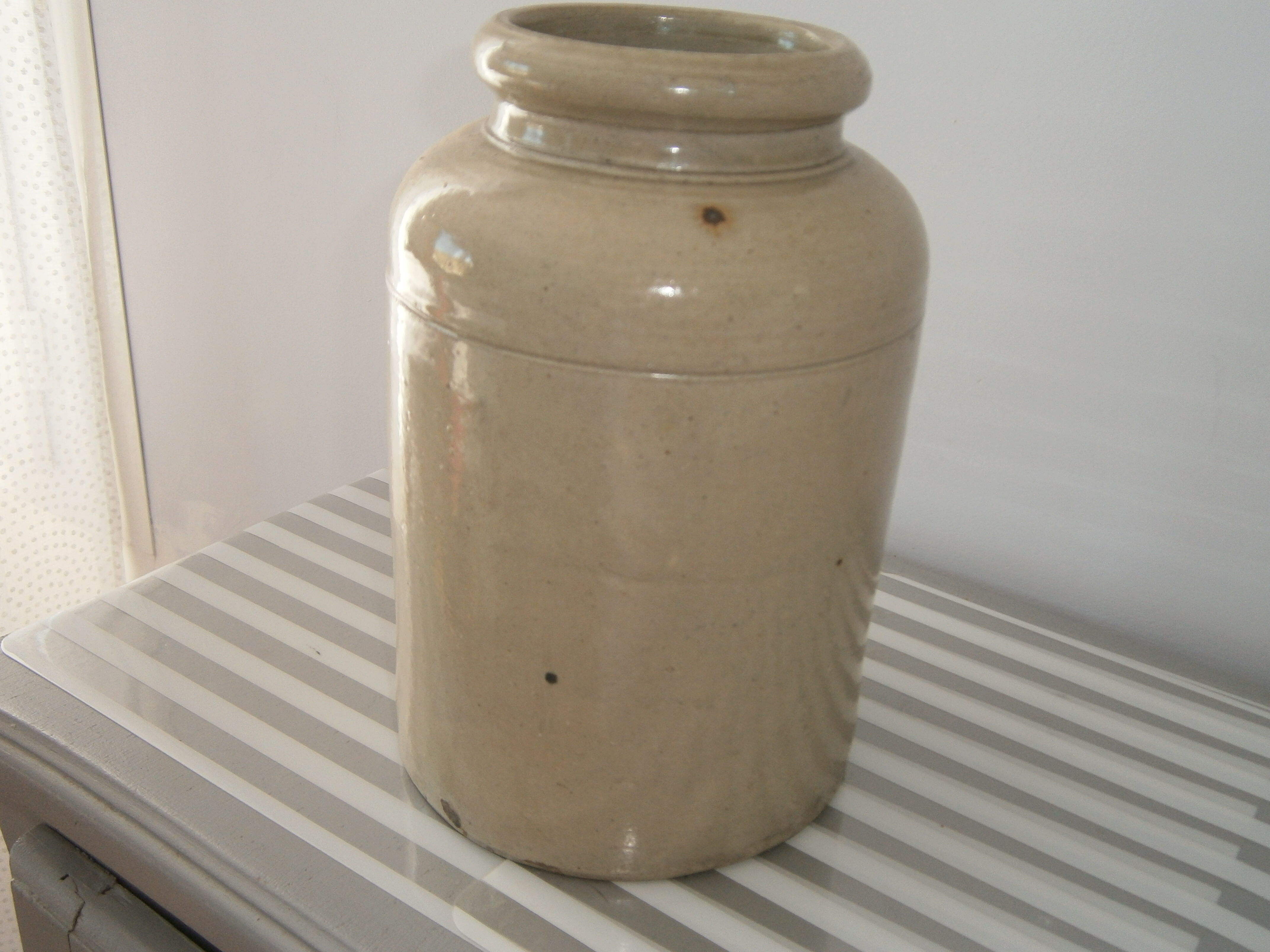 Sandstone pot