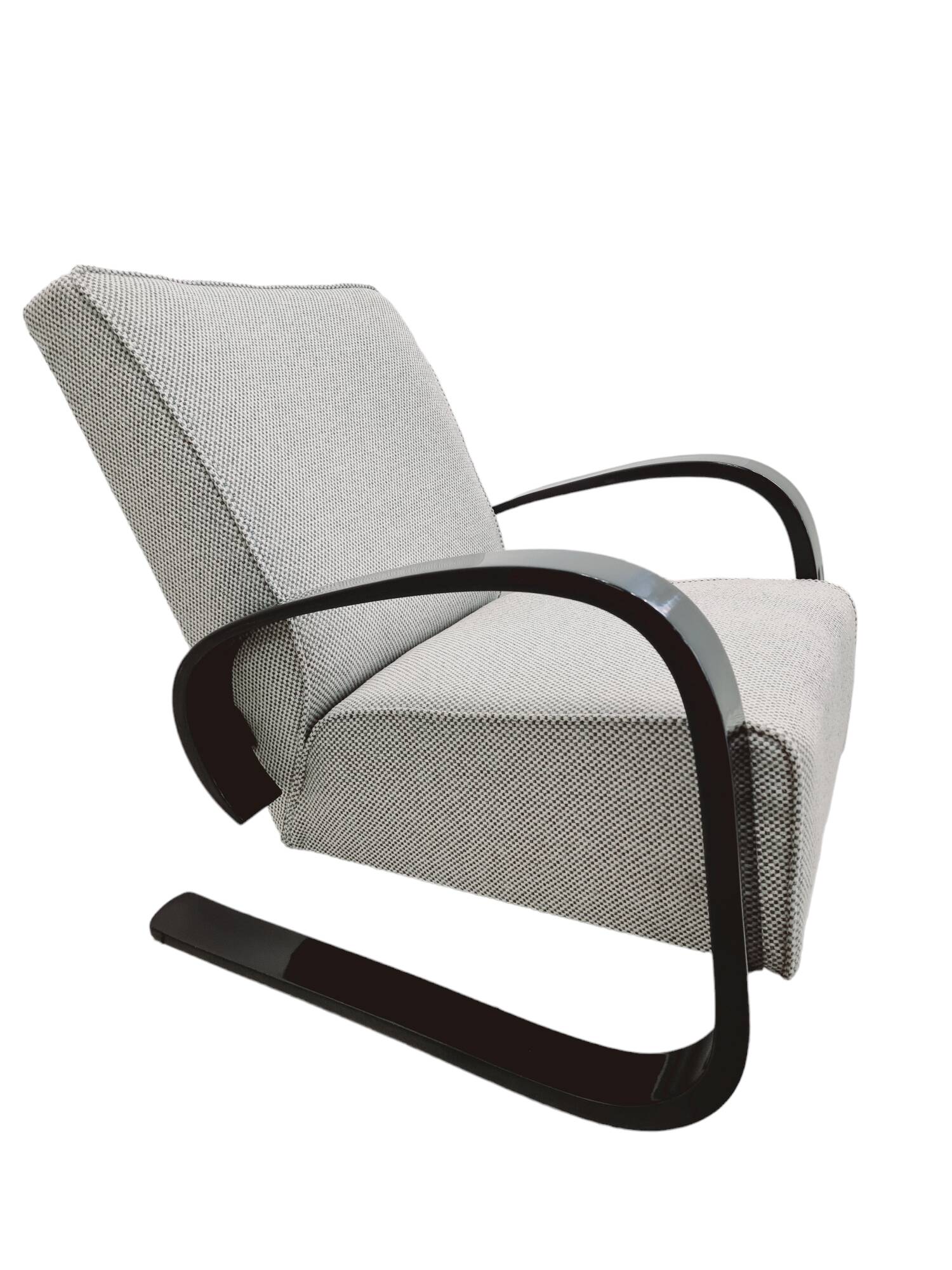 Pair of stunning Art Deco cantilever armchairs by M. Navratil, 1930s Czechoslovakia