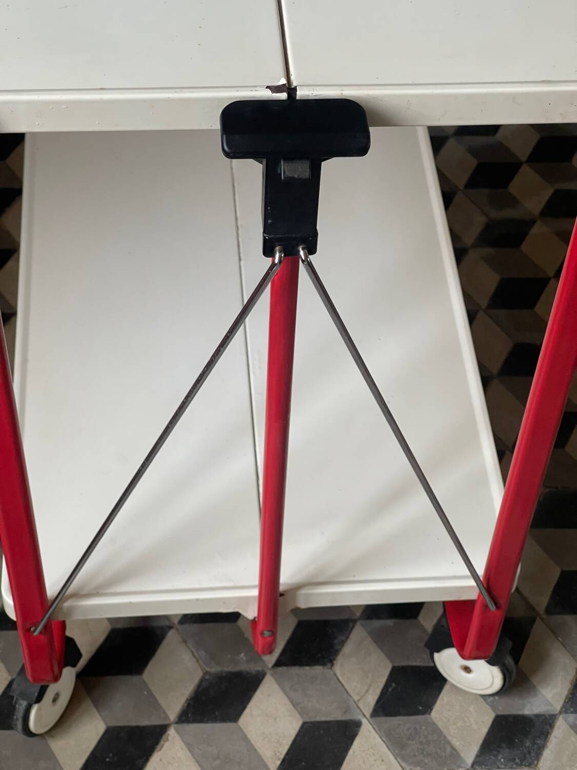 Louis Lucien Lepoix server