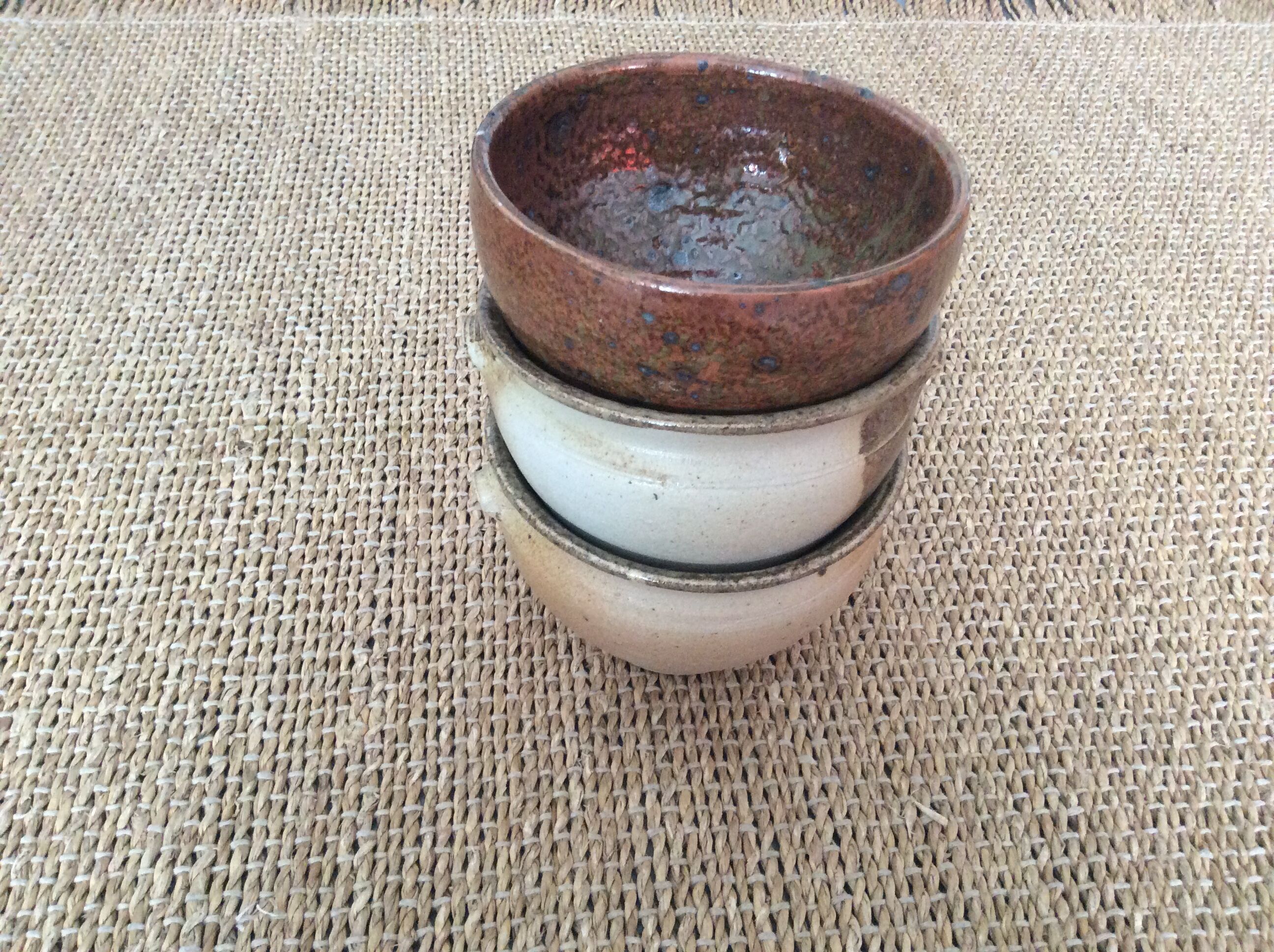 Set of 3 stoneware bowls