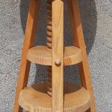 Adjustable high watchmaker's stool