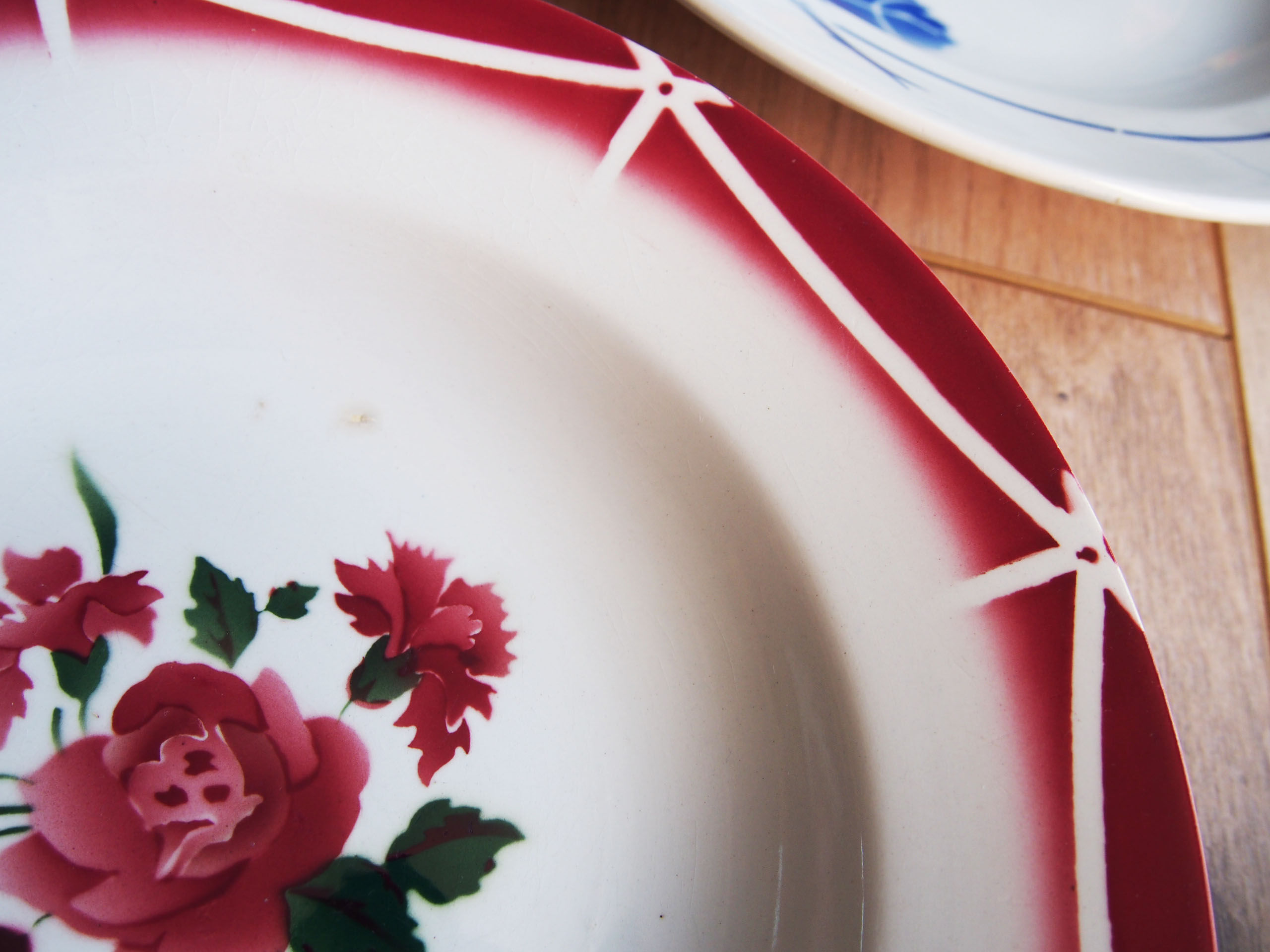Set of 6 flower plates