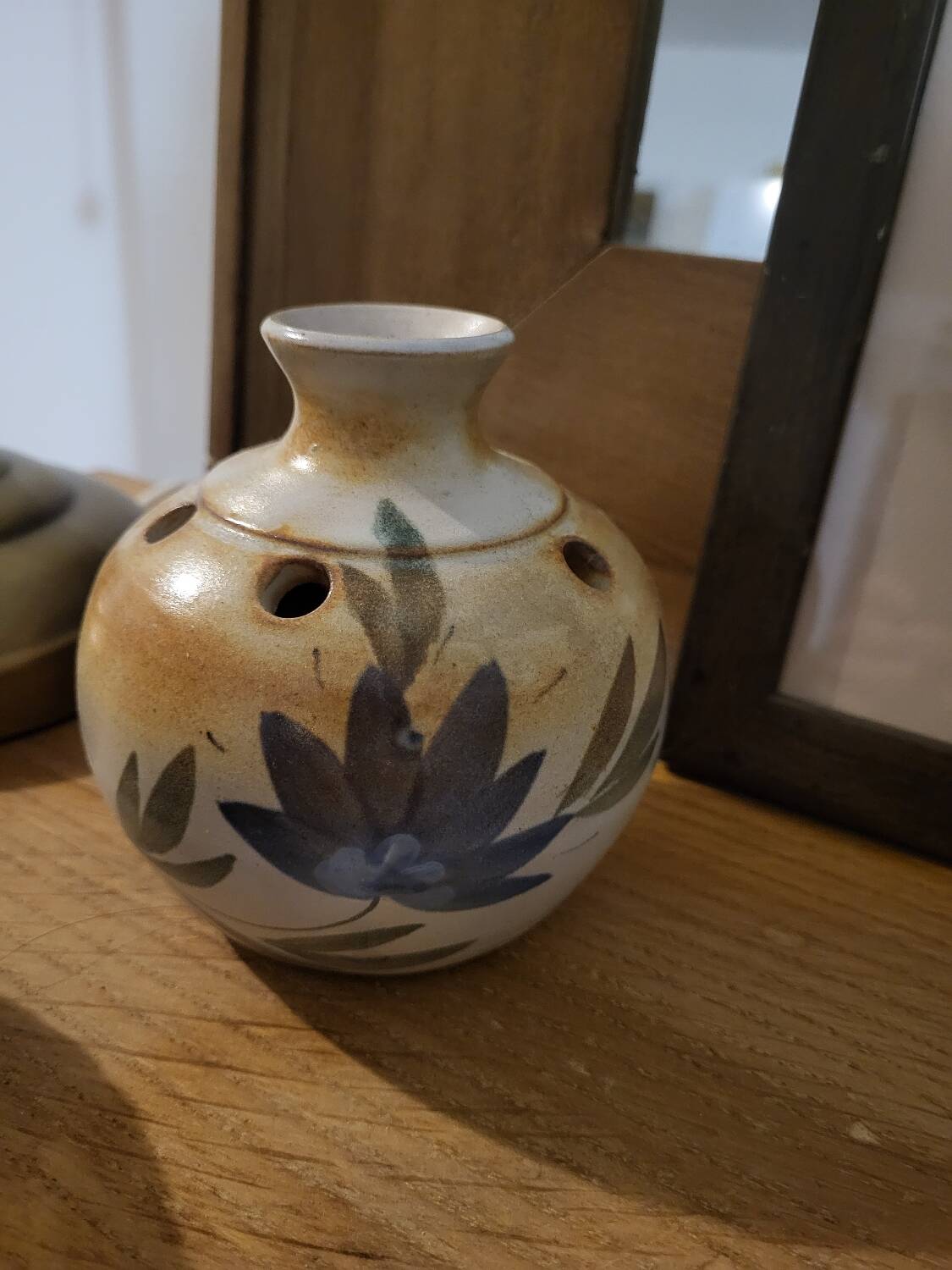 "Flower holder" vase in ancient stoneware