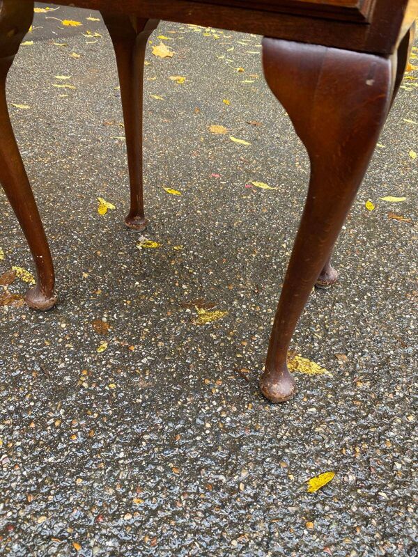 Table de chevet anglaise chippendale en bois