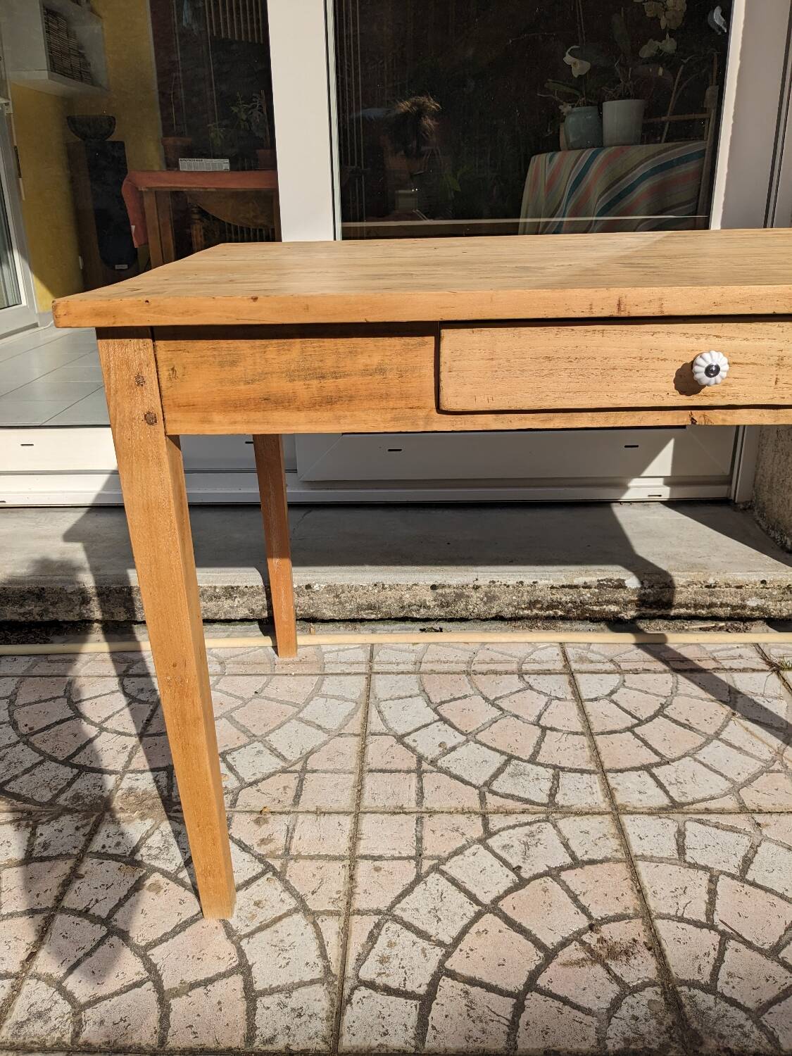 Farm table