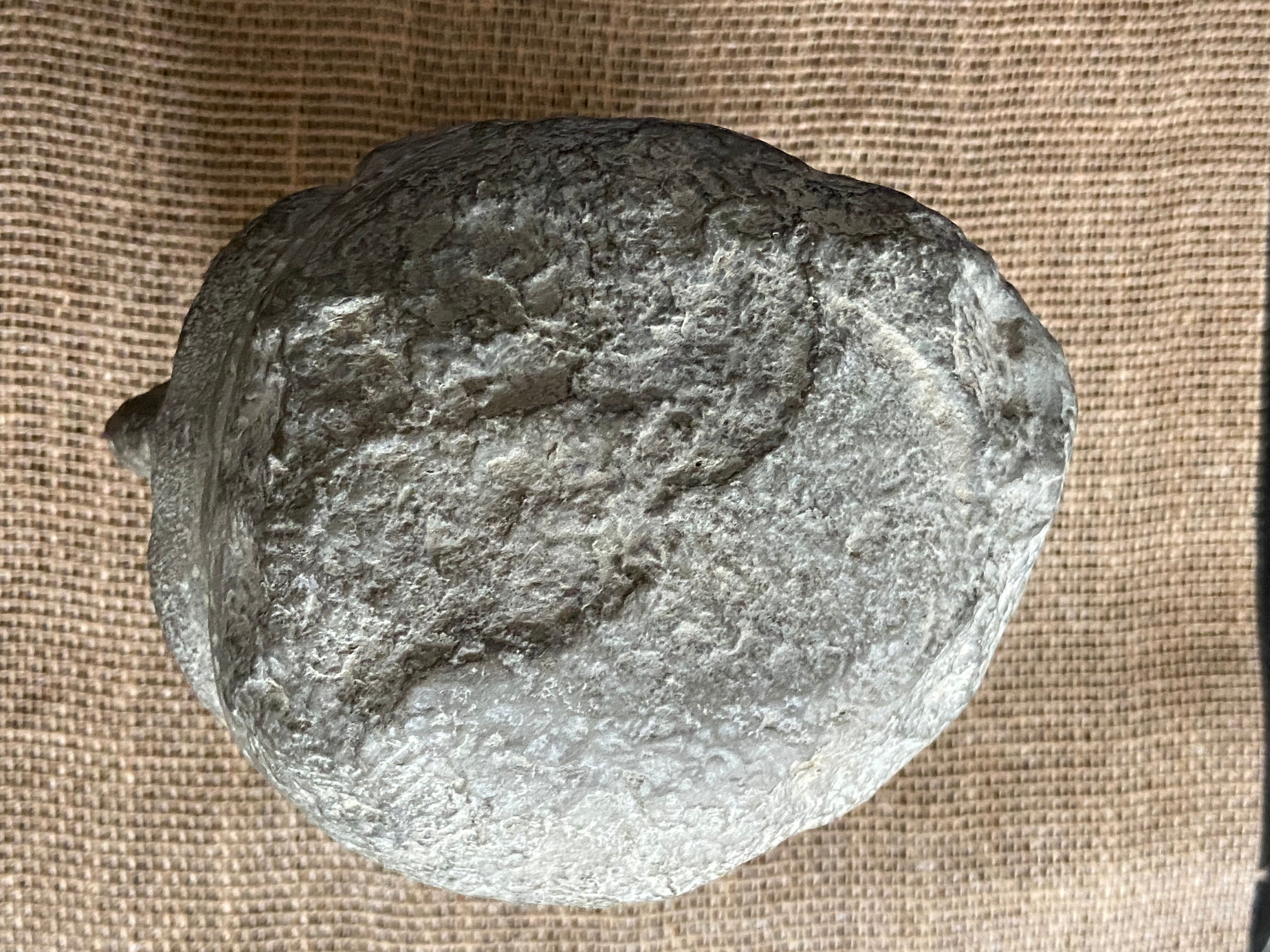 Face sculpture/Louvre museum