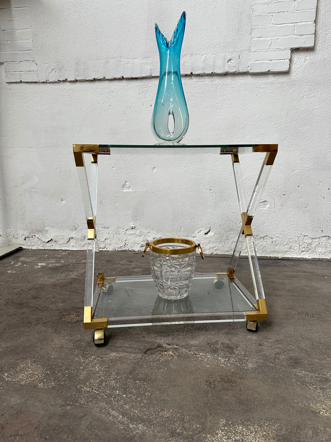 Serving cart or trolley in altuglass and brass