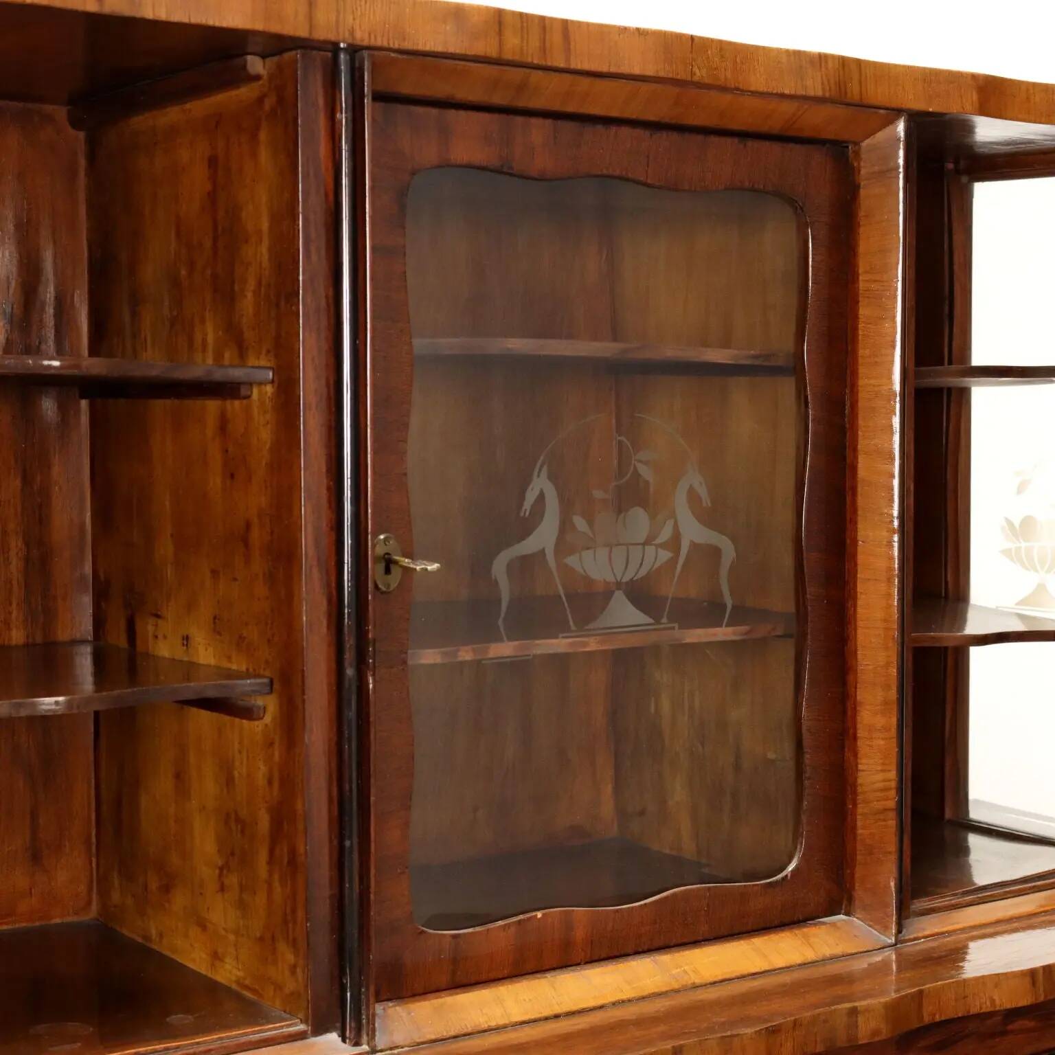 Vintage display cabinet from the 1920s-30s in walnut, Italy.
