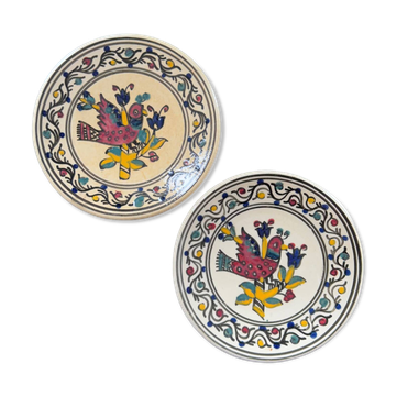 Pair of bird decorated dishes