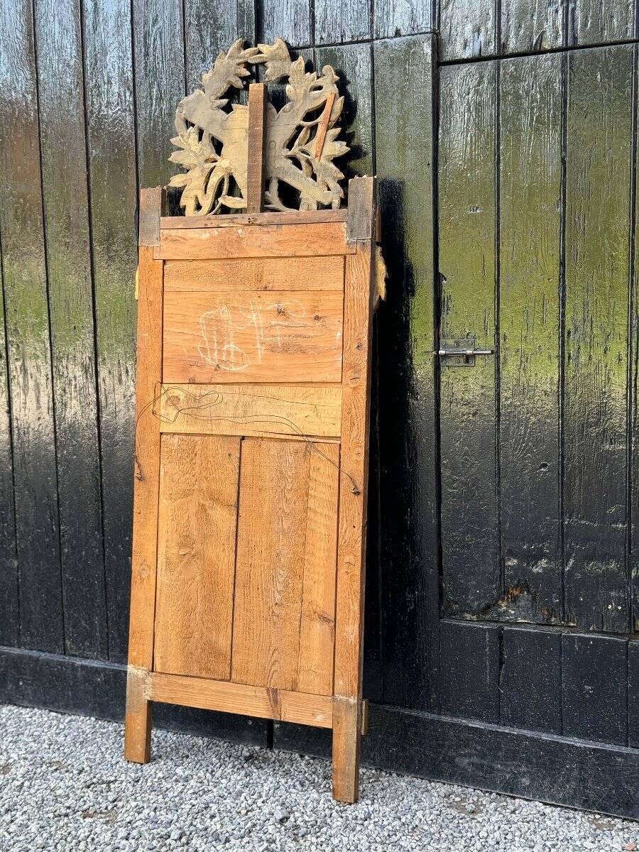 Louis XVI carved and gilded wood mirror, late 18th century