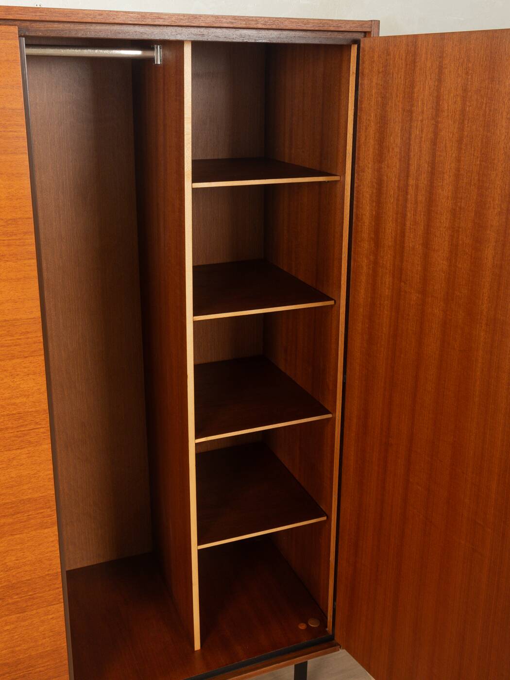 1960s wardrobe by Günther Renkel
