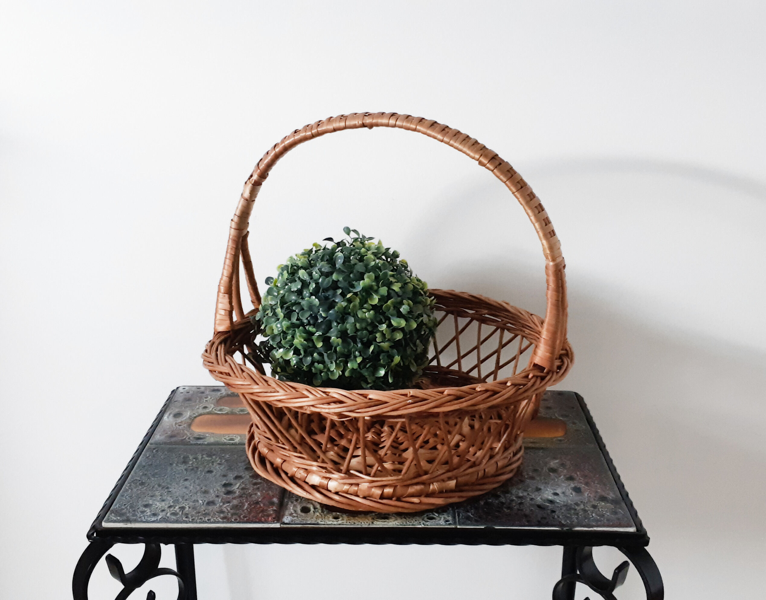 Corbeille panier en rotin osier vintage français