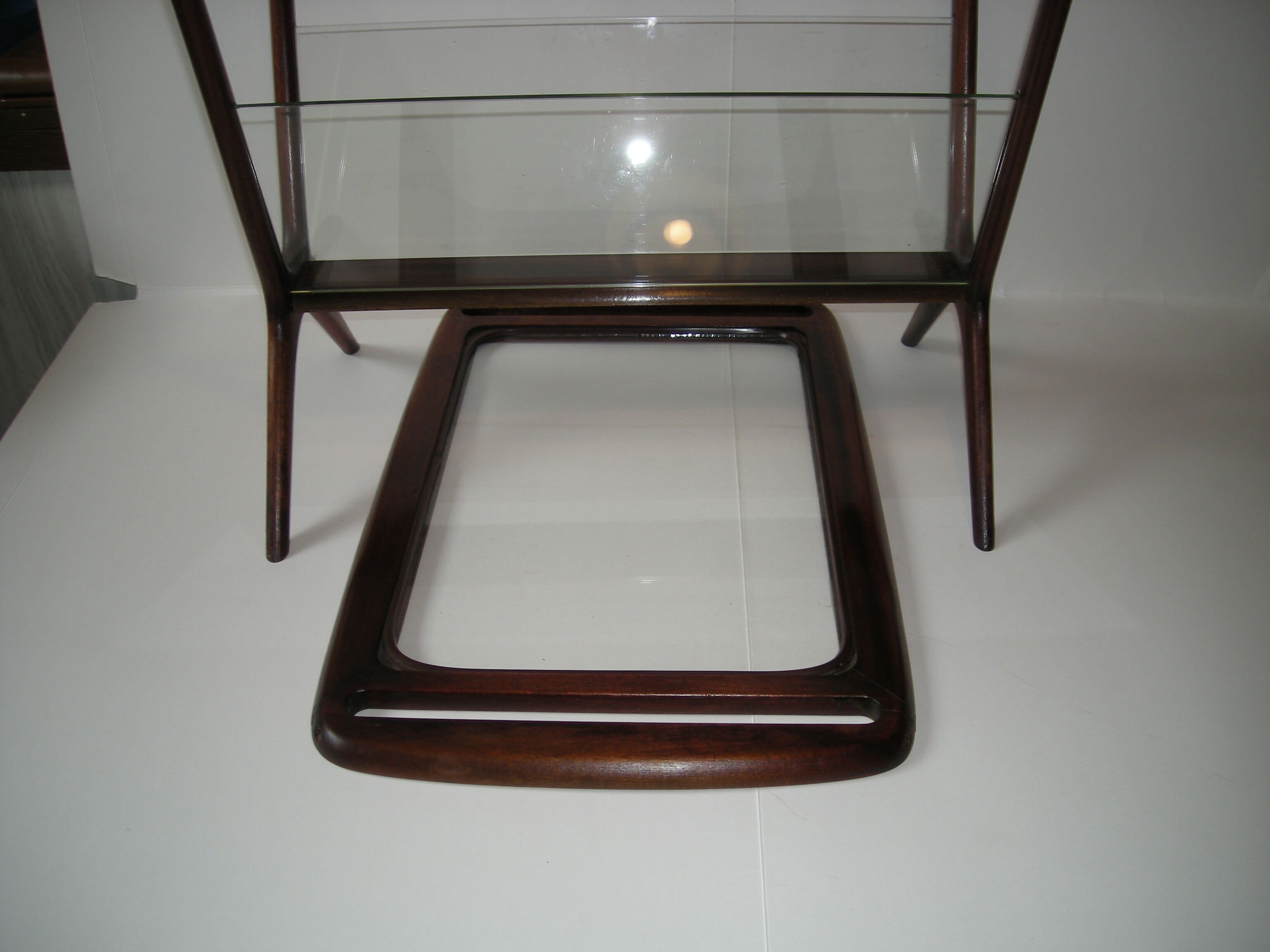 Side table; magazine holder Ico Parisi and Luisa - De Baggis from the 50s