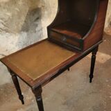Telephone cabinet