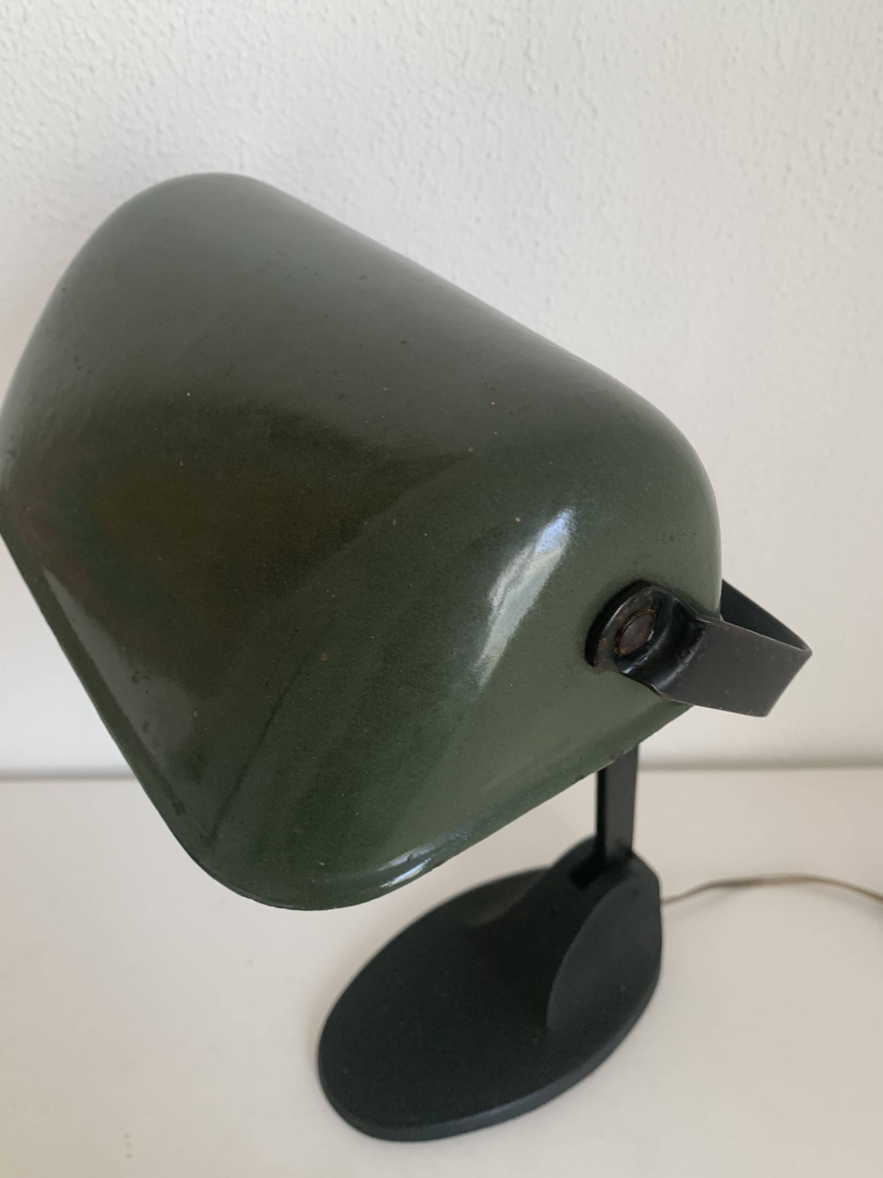 Vintage 1930s Viktoria enamelled cast iron Bauhaus lamp - 40 cm