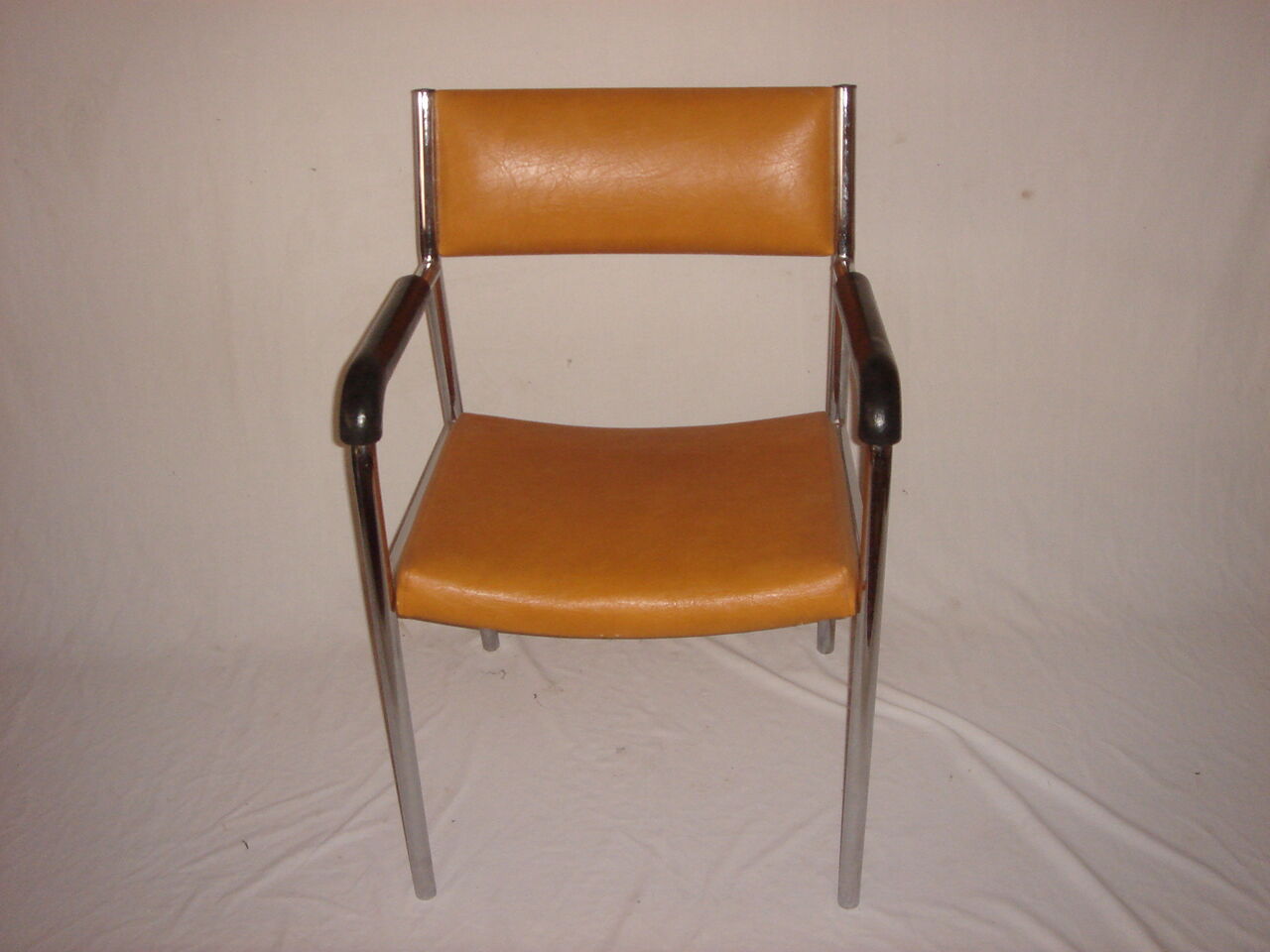 Chair with armrests of 1970/80, chrome & orange leatherette