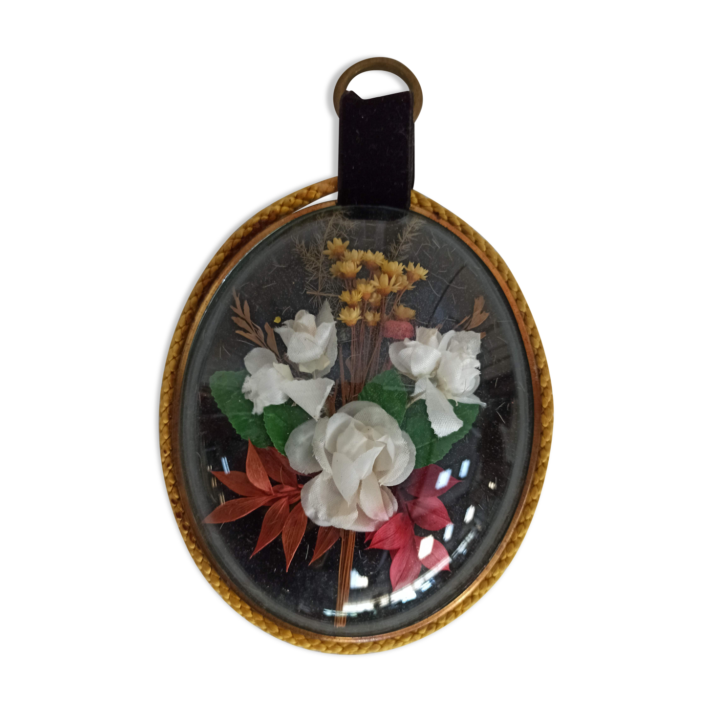 Frame dried flowers and synthetic flowers of oval shape Bombé