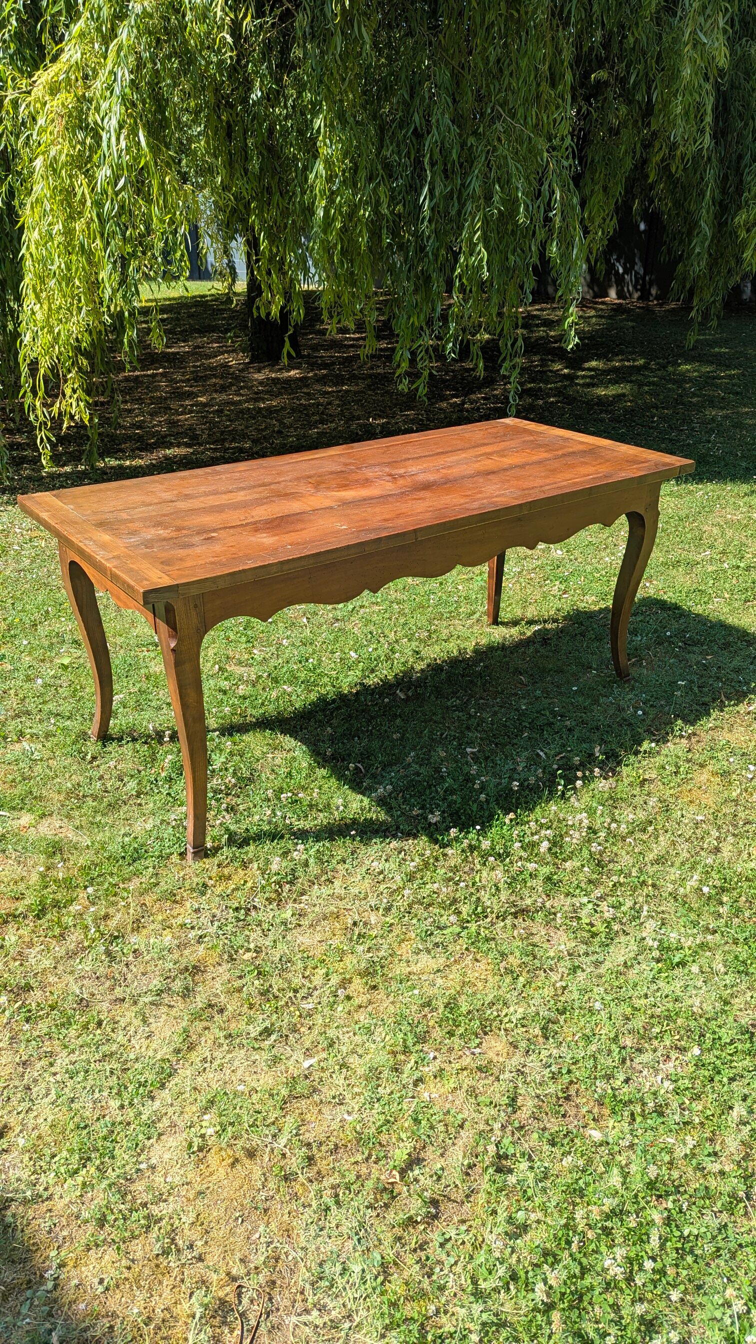Louis XV style farmhouse table in solid wood - 175 cm