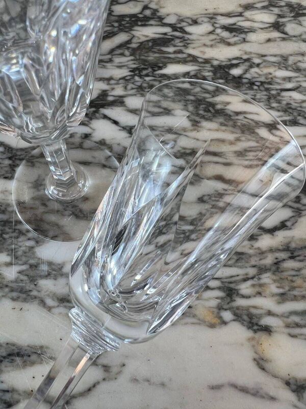 12 verres en cristal Saint Louis, modèle Cerdagne, XXe siècle