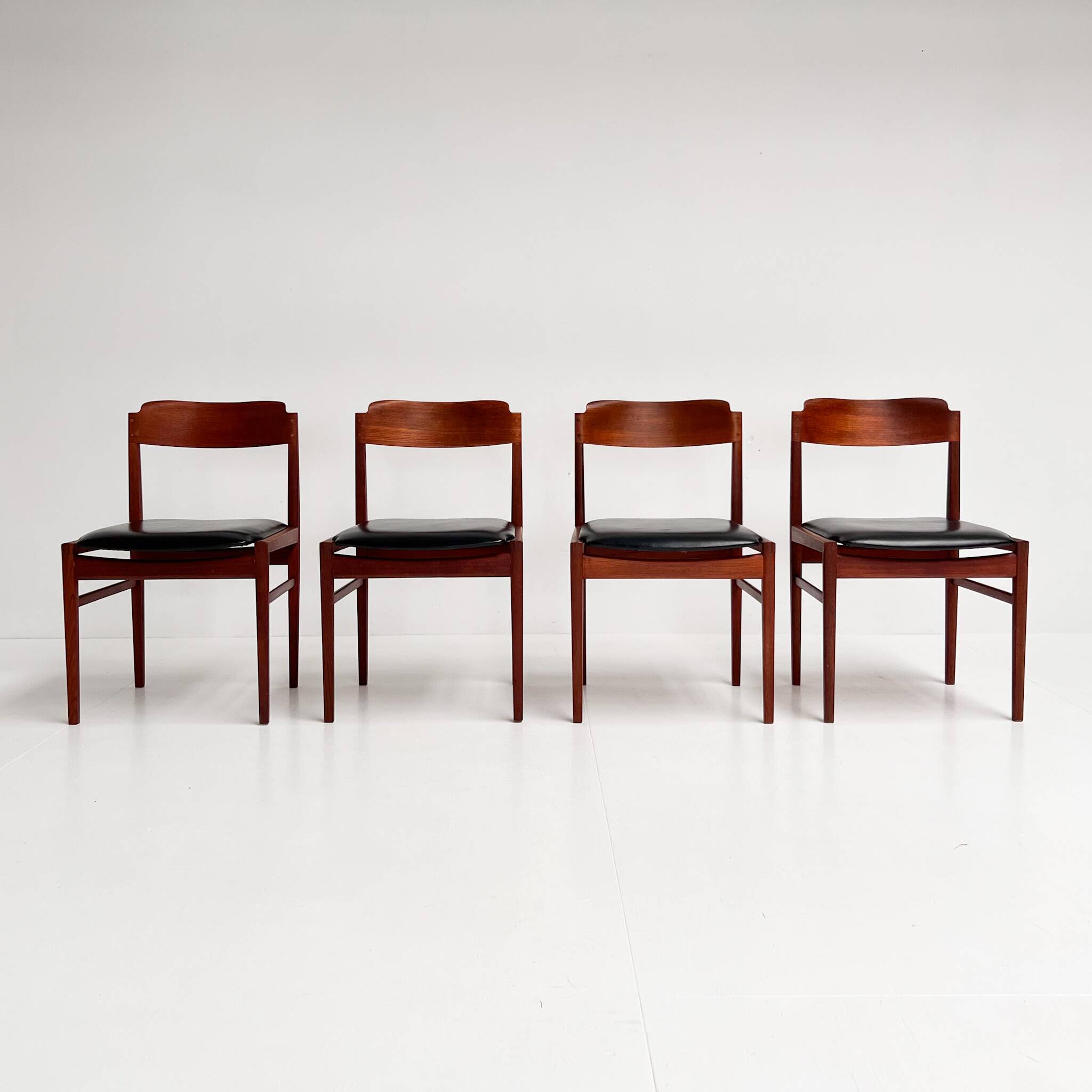 Set Mid Century Danish dining chairs attributed to Korup Mobelfabrik, 1960s