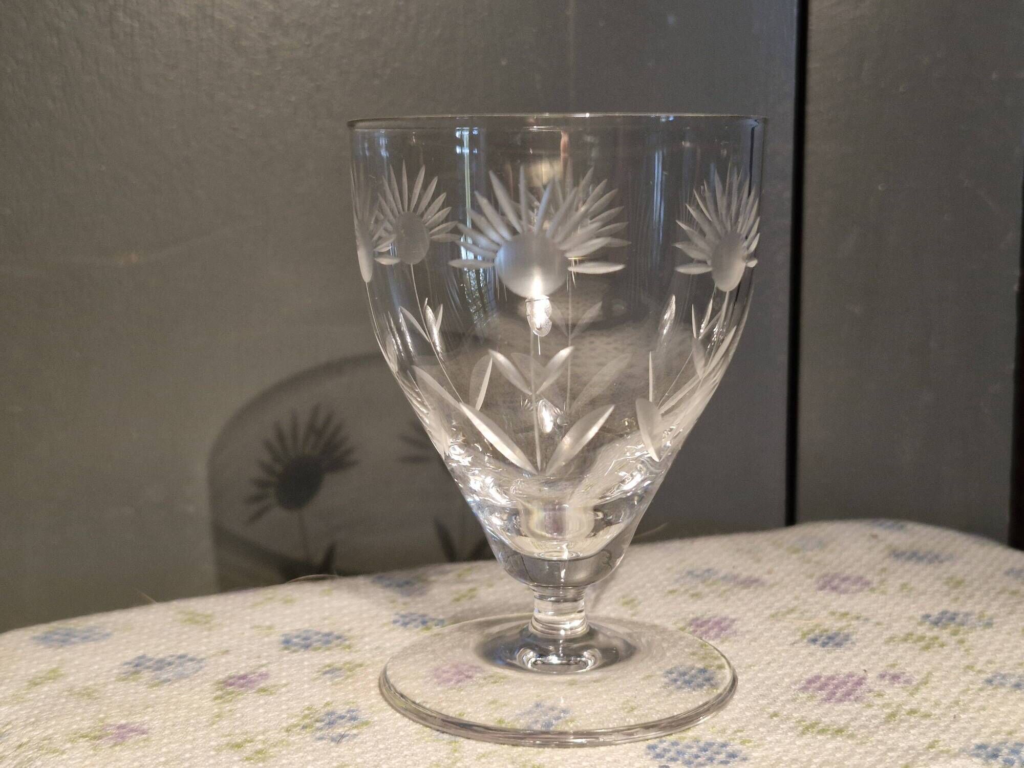 Villeroy and Bosch - 9 Antique Port Glasses - Cut crystal with flower decoration