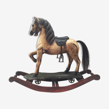 Ancien jouet cheval en bois sculpté à bascule collector vintage polychrome