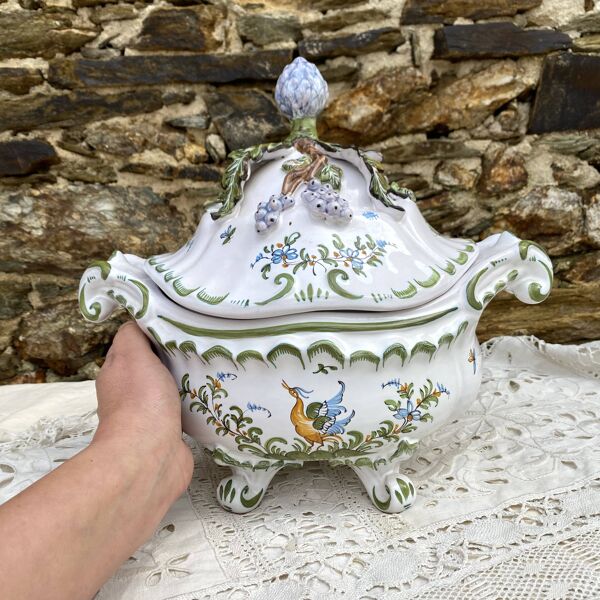 Soupière en faïence décorée main, Faïencerie Lallier