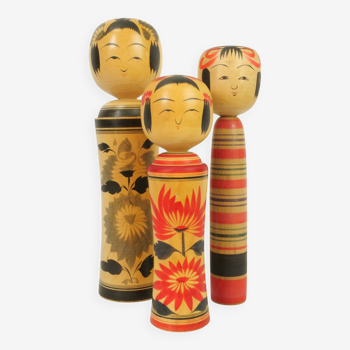 Set of 3 japanese kokeshi dolls