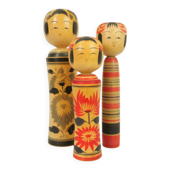 Set of 3 japanese kokeshi dolls