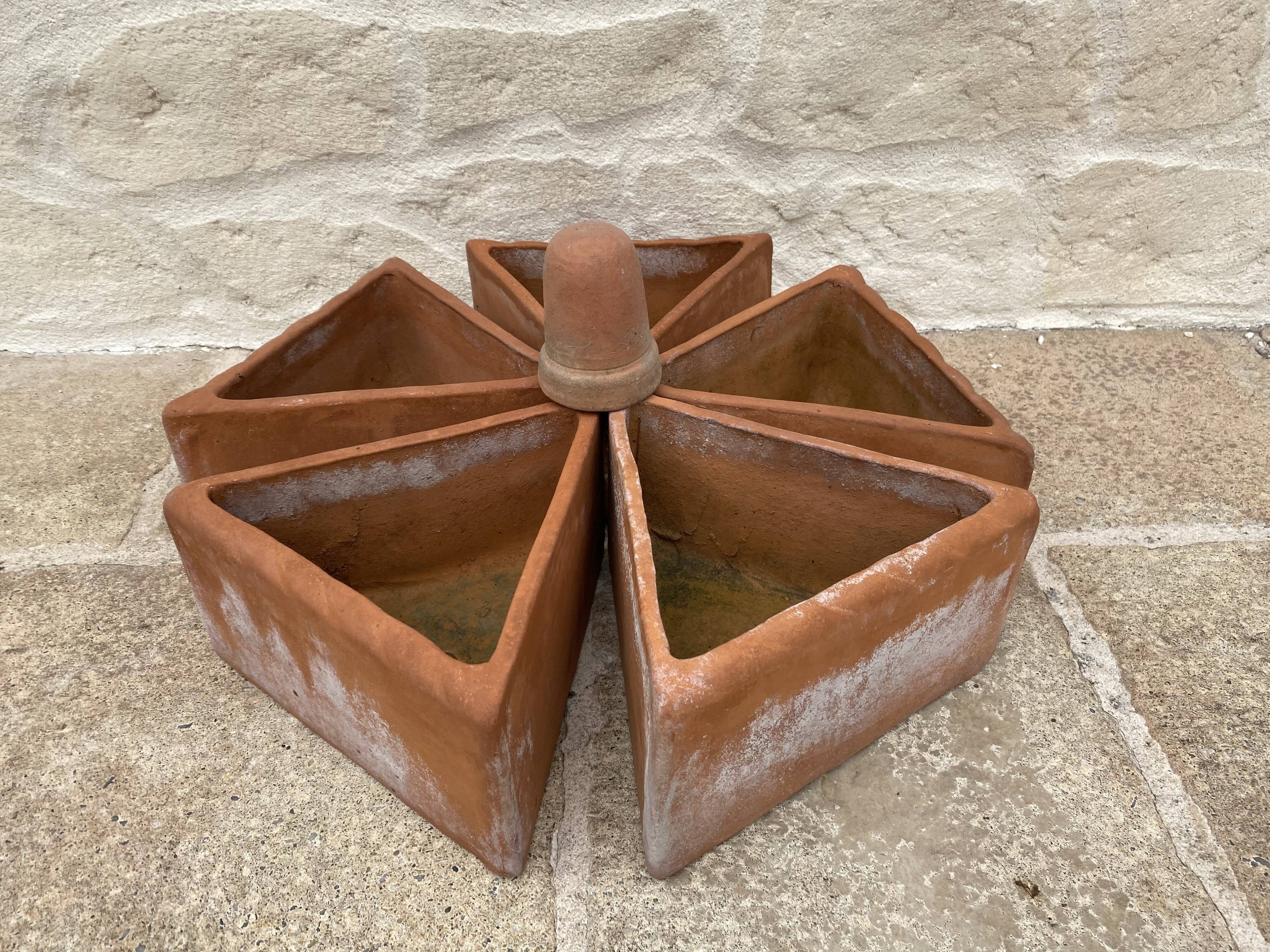 Set of 5 triangular pots for terracotta aromatics
