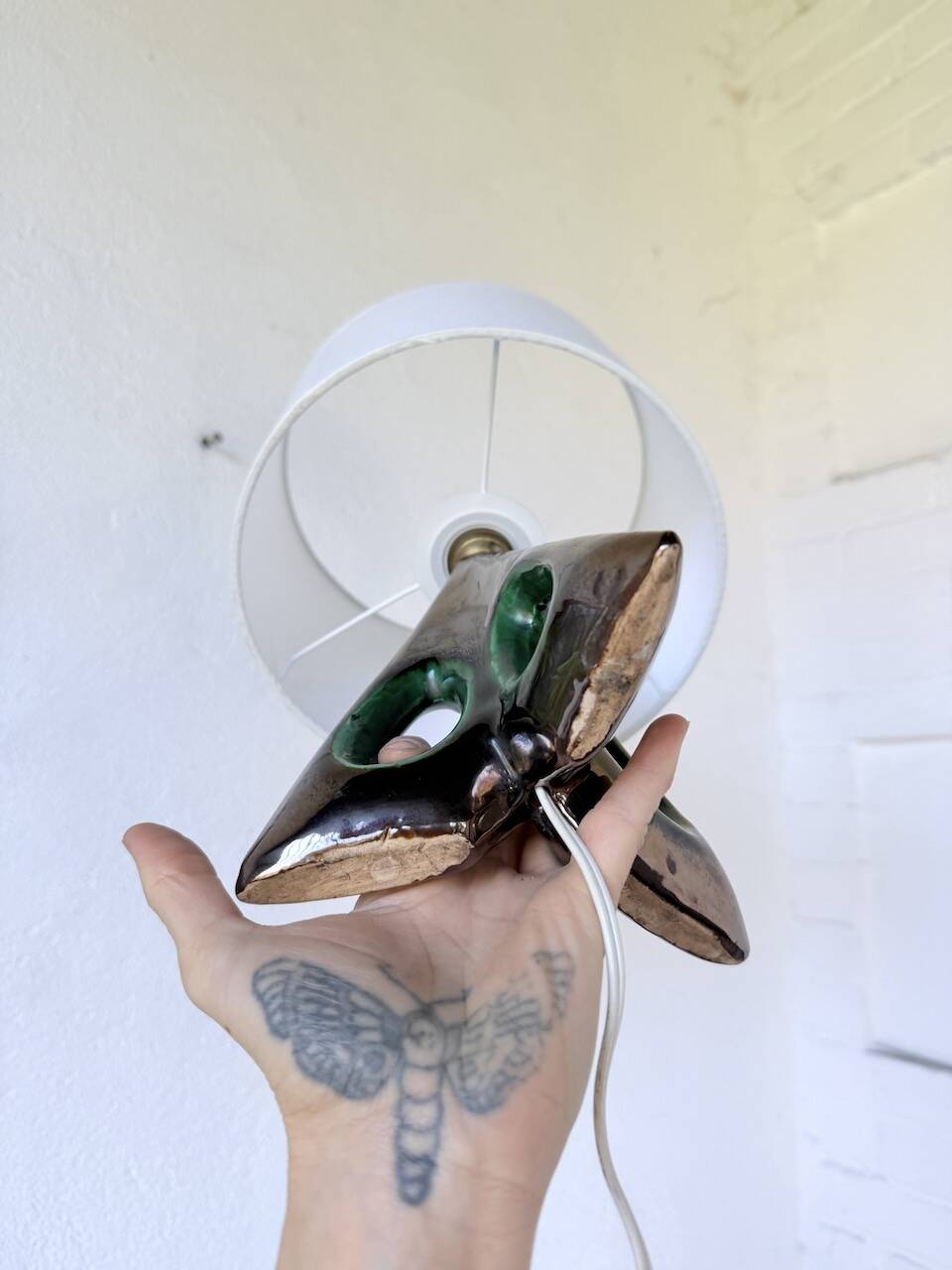 Paire de lampes céramiques forme libre triangle