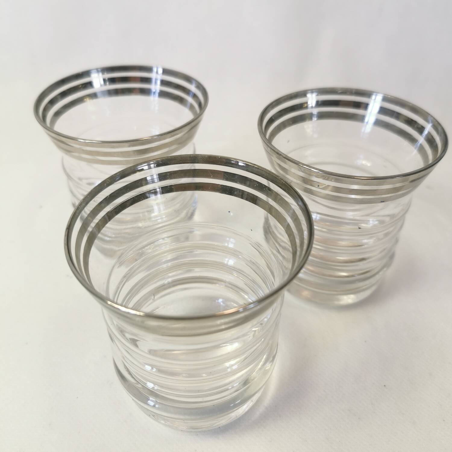 Set of 8 art deco glass with silver edging