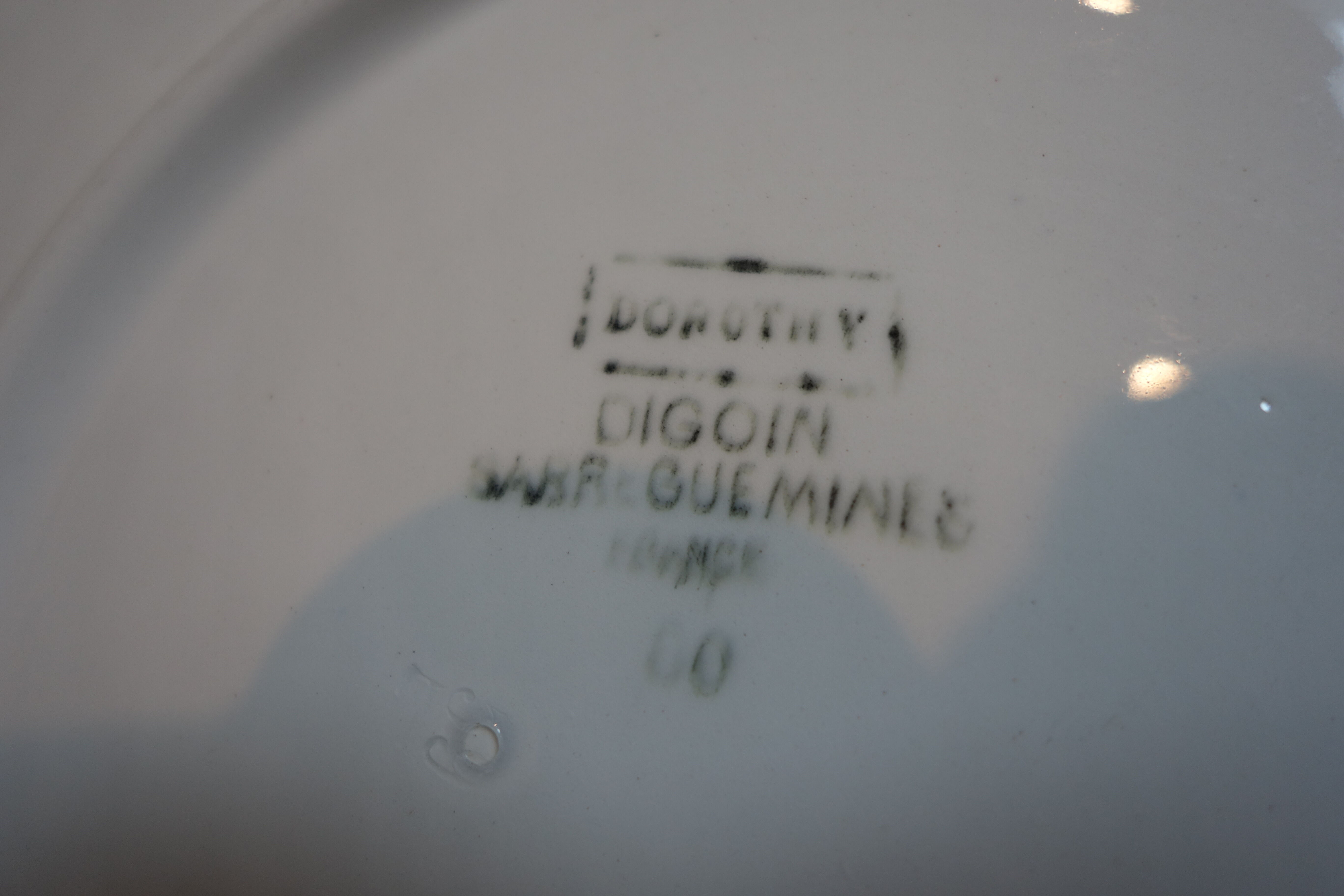 Digoin round blue pattern dish