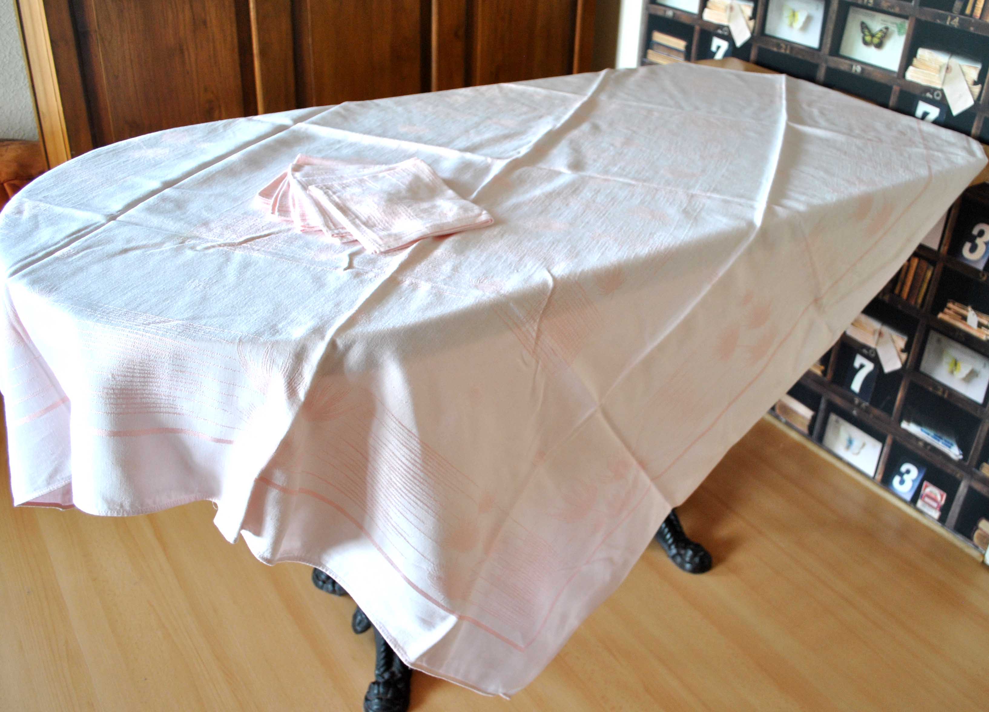 Vintage powder pink tablecloth and its 6 towels in mestizo 140 x 120