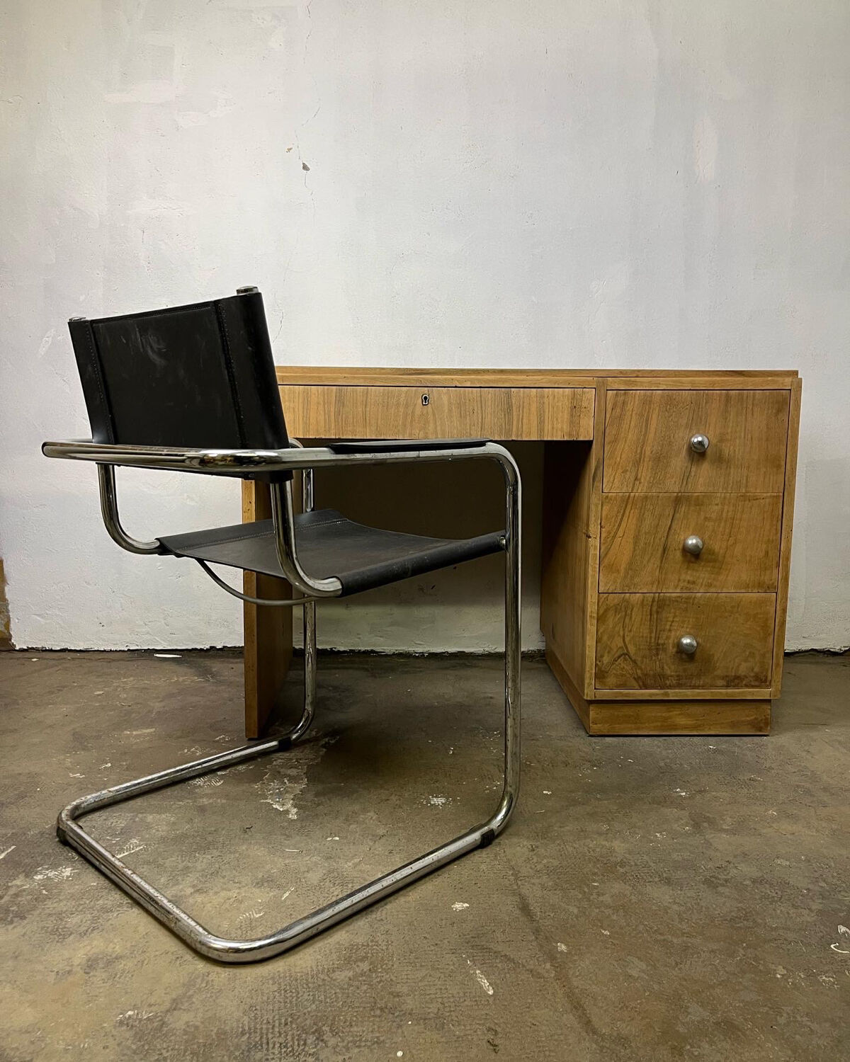 Bureau art déco 1930 placage de loupe