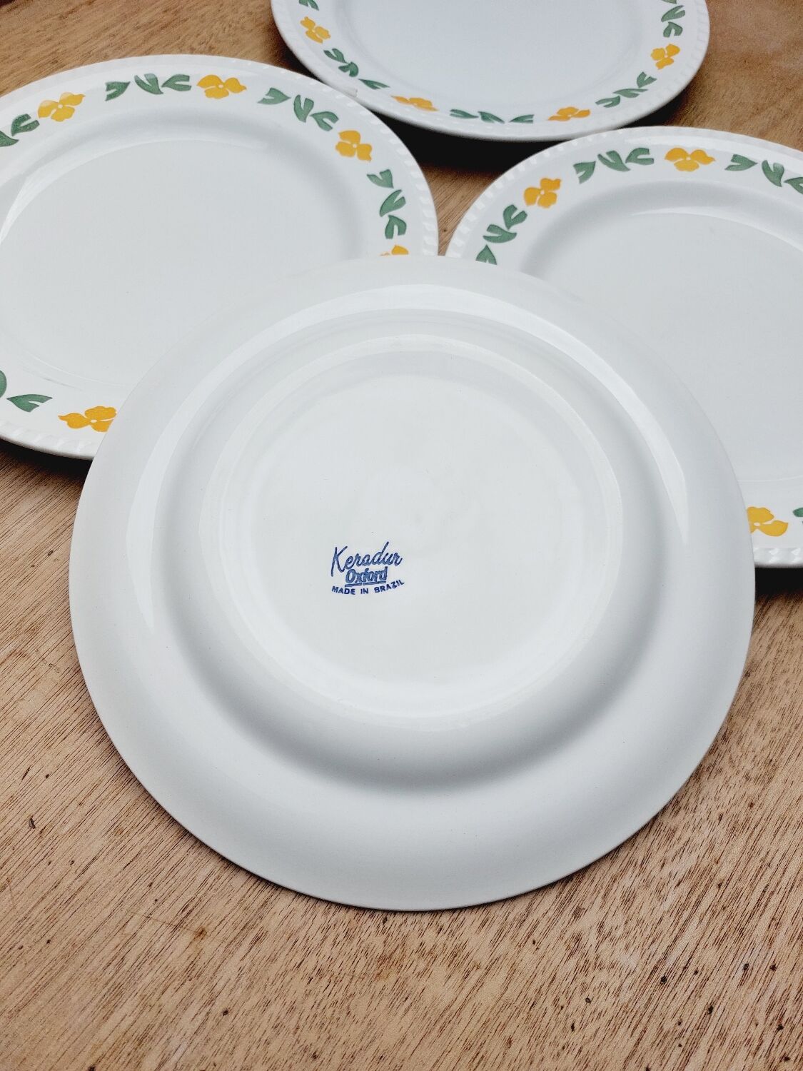Lot De 4 Assiettes Plates En Céramique Noire - 20.5cm (8 Pouces) - Va Au Micro-ondes Et Lave-vaisselle - Parfait Pour Pâtes, Salades, Steaks