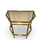 Table d'appoint italienne demi-hexagonale en laiton des années 1970.