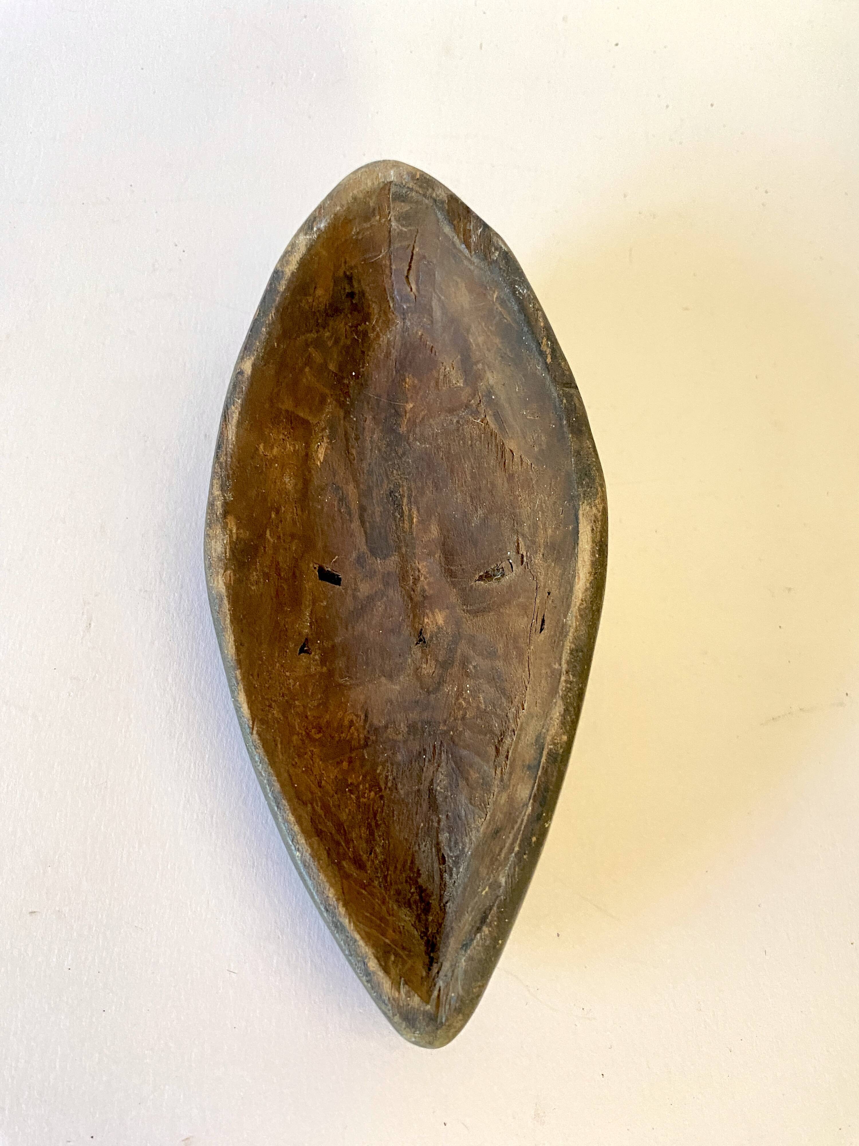 African mask, Fang tribe, wood and kaolin