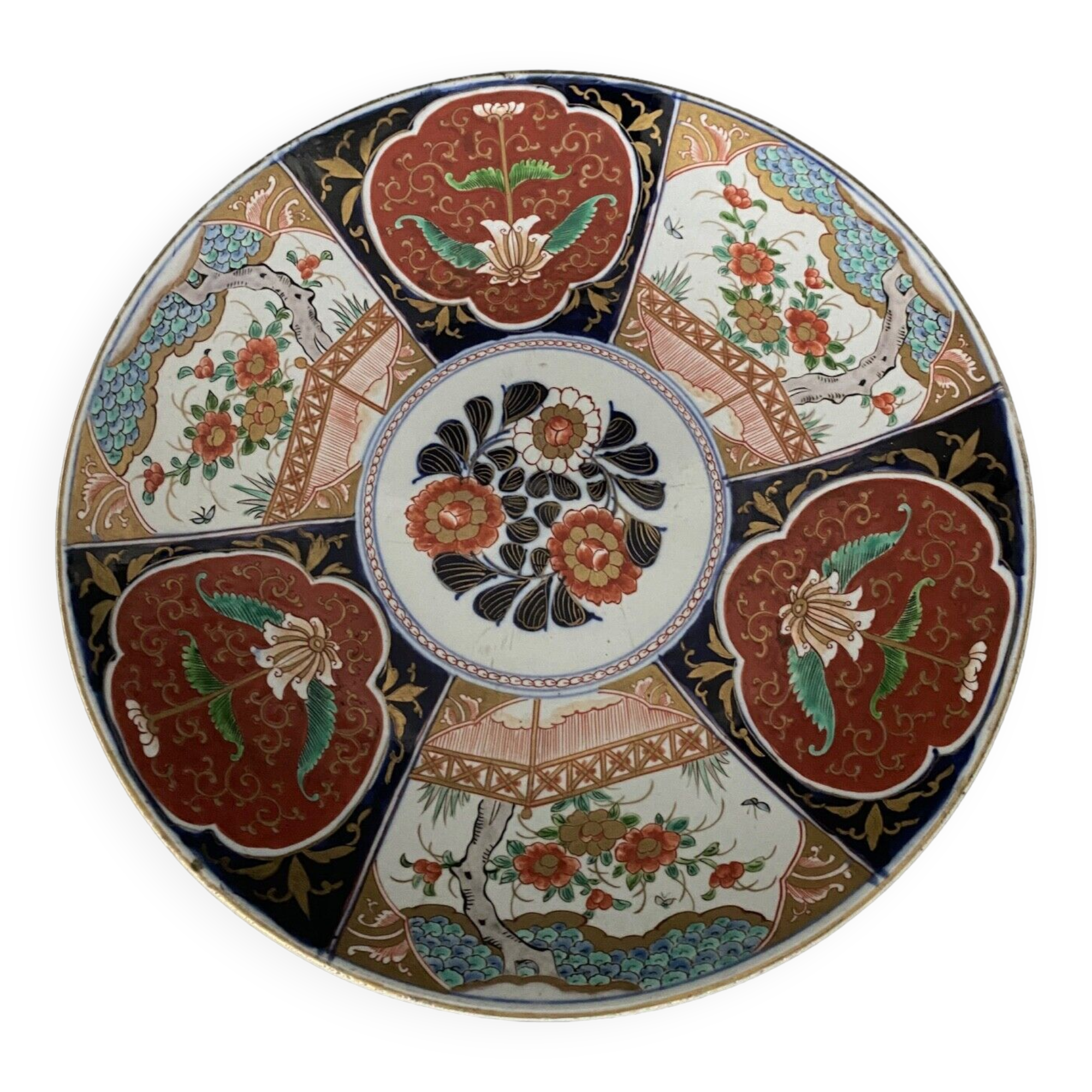 Large porcelain dish of Imari XIXth floral decoration
