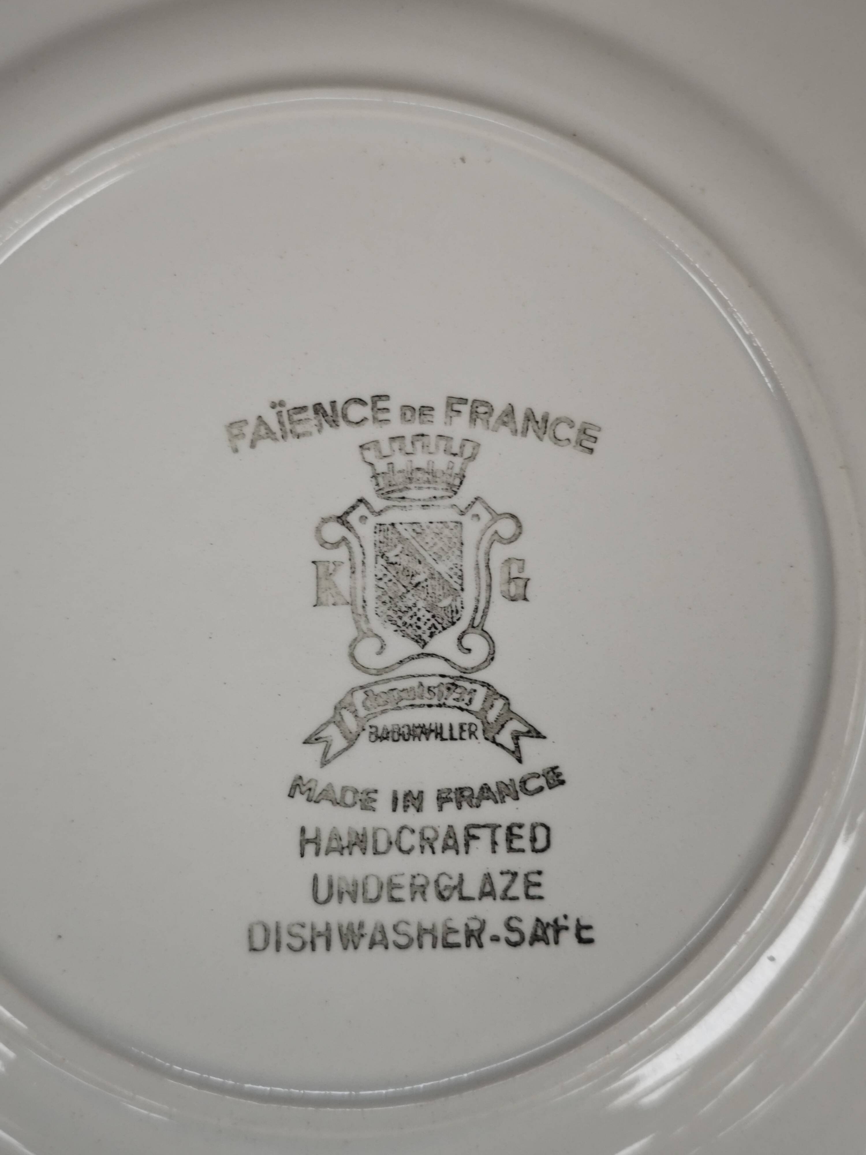 9 assiettes à desserts floral vintage peintes main Badonvillers