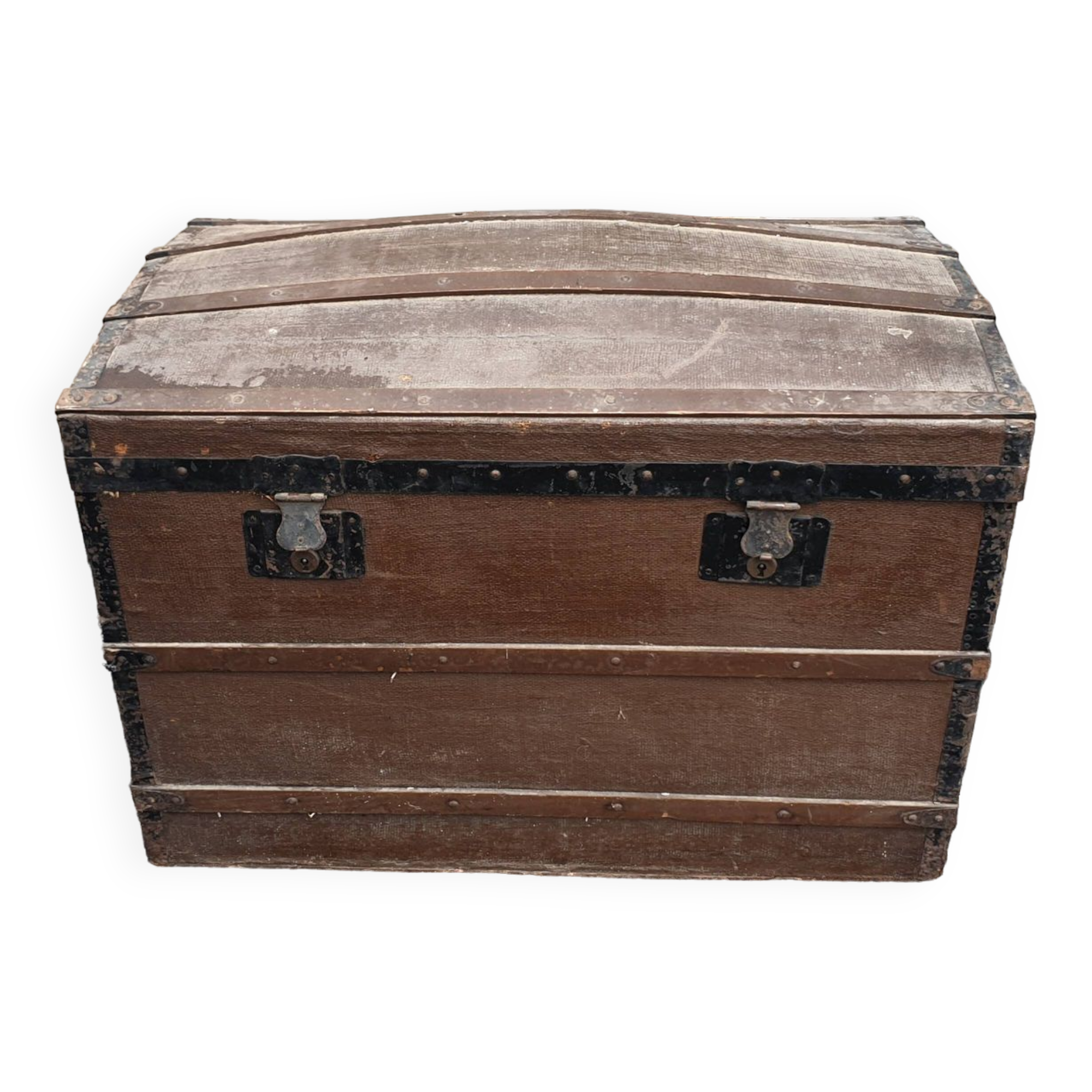 Curved trunk late 19th century