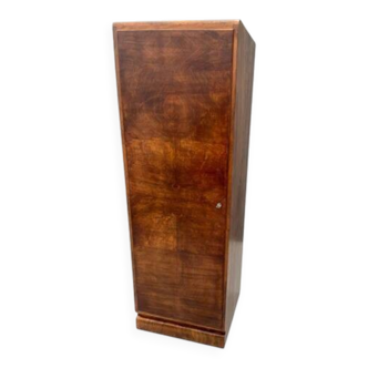 Armoire Art Déco restaurée avec tringle à vêtements, placage de noyer, Tchécoslovaquie, années 1930