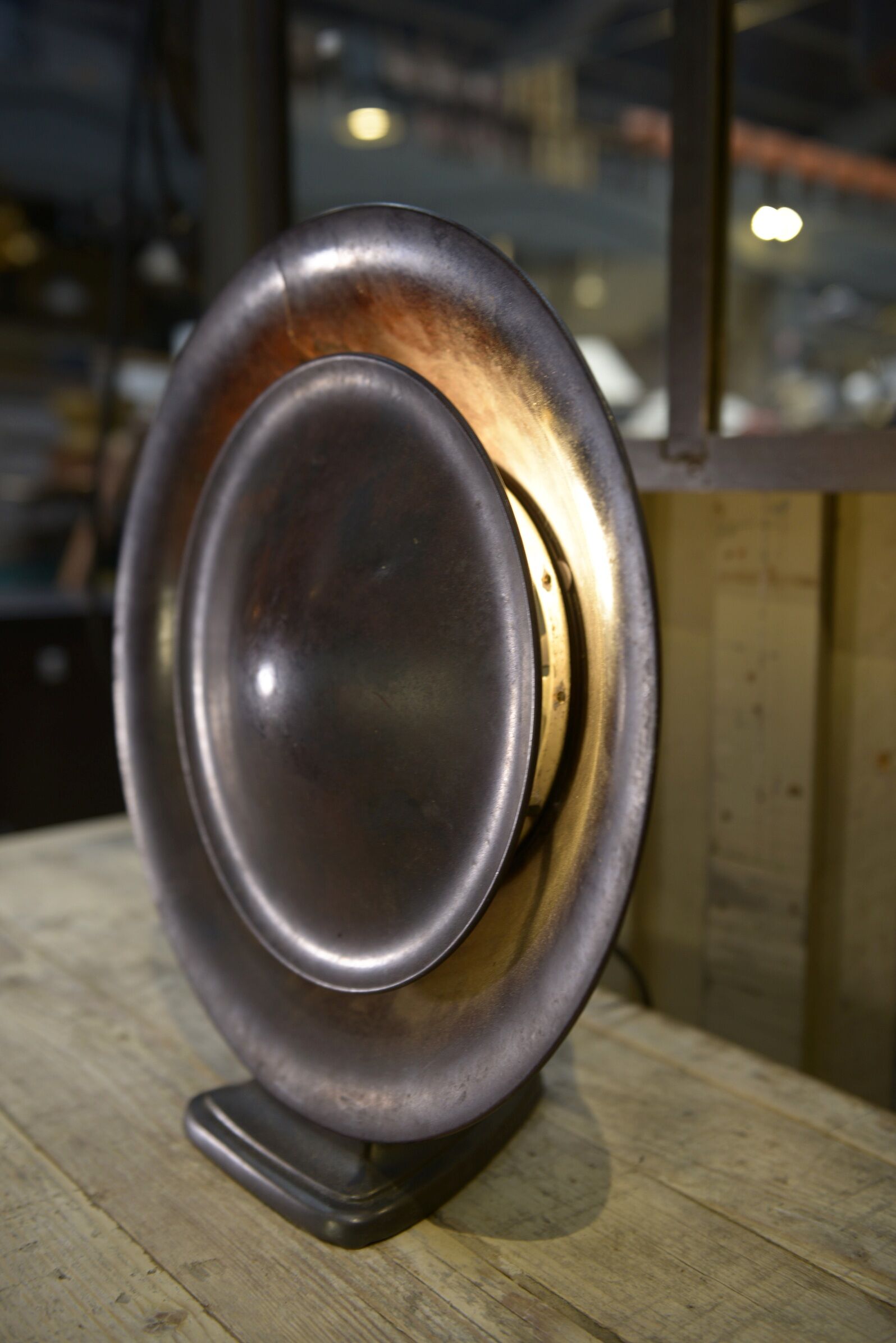 Haut parleur Philips Bakélite 1930 en lampe de table