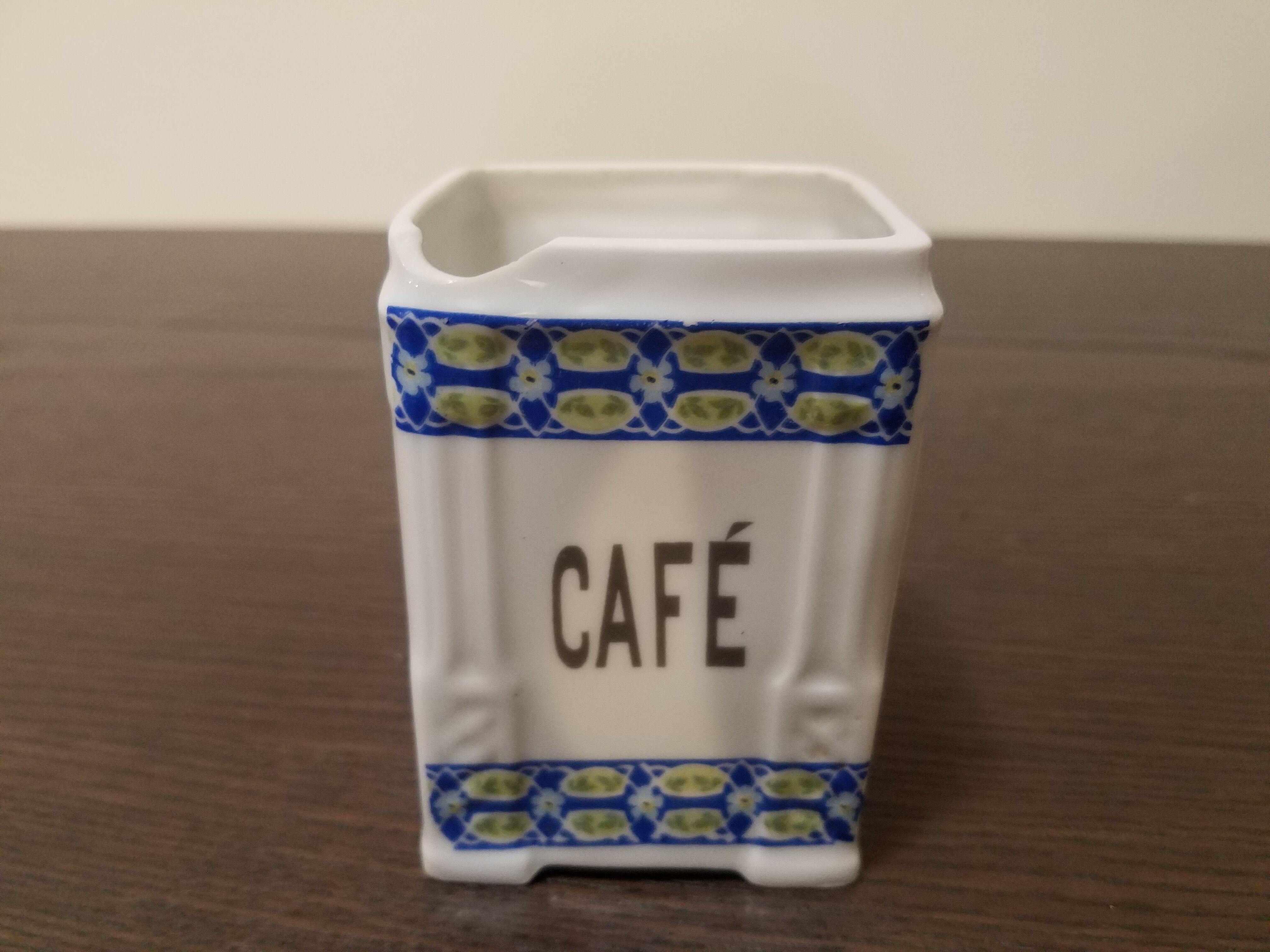Art deco spice pots in fine porcelain numbered