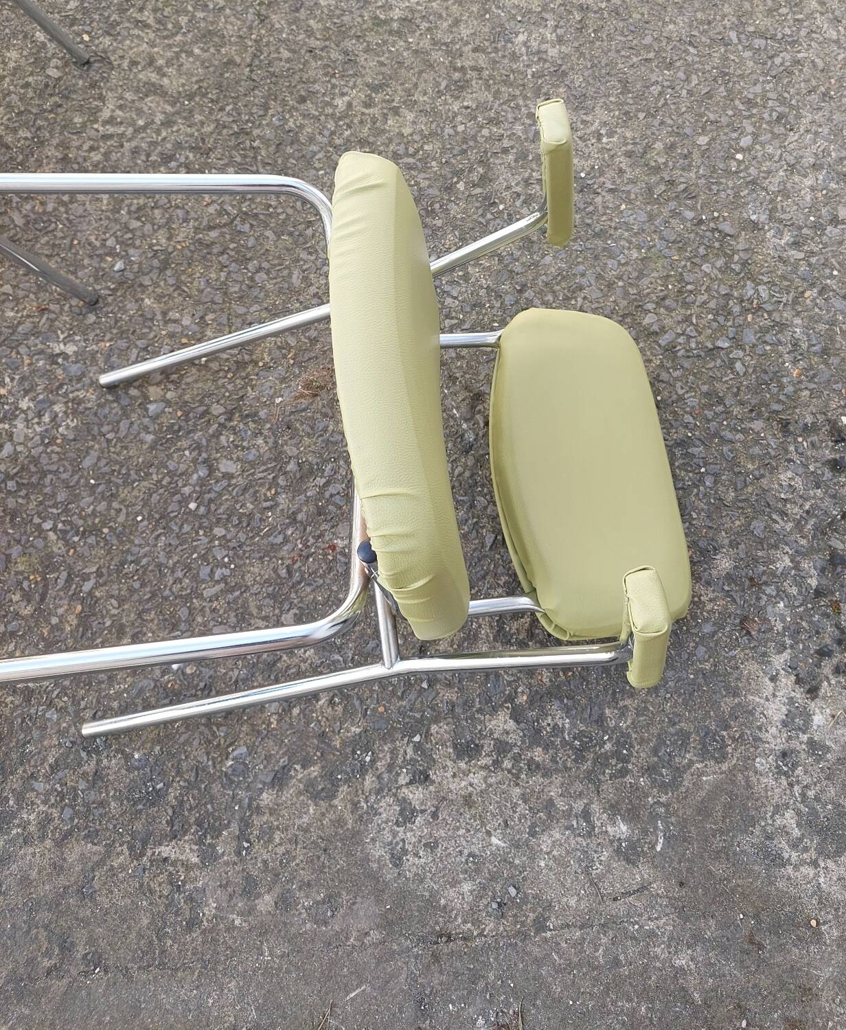 Set of 6 vintage chairs